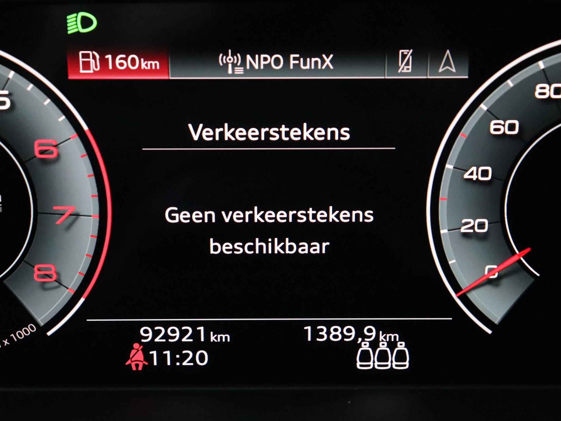 Audi A4 Avant 35 TFSI Aut. S-Edition | Sportstoelen | Leder + Alcantara | Panoramadak | Virtual Cockpit | Ambiente verlichting | - 15/28