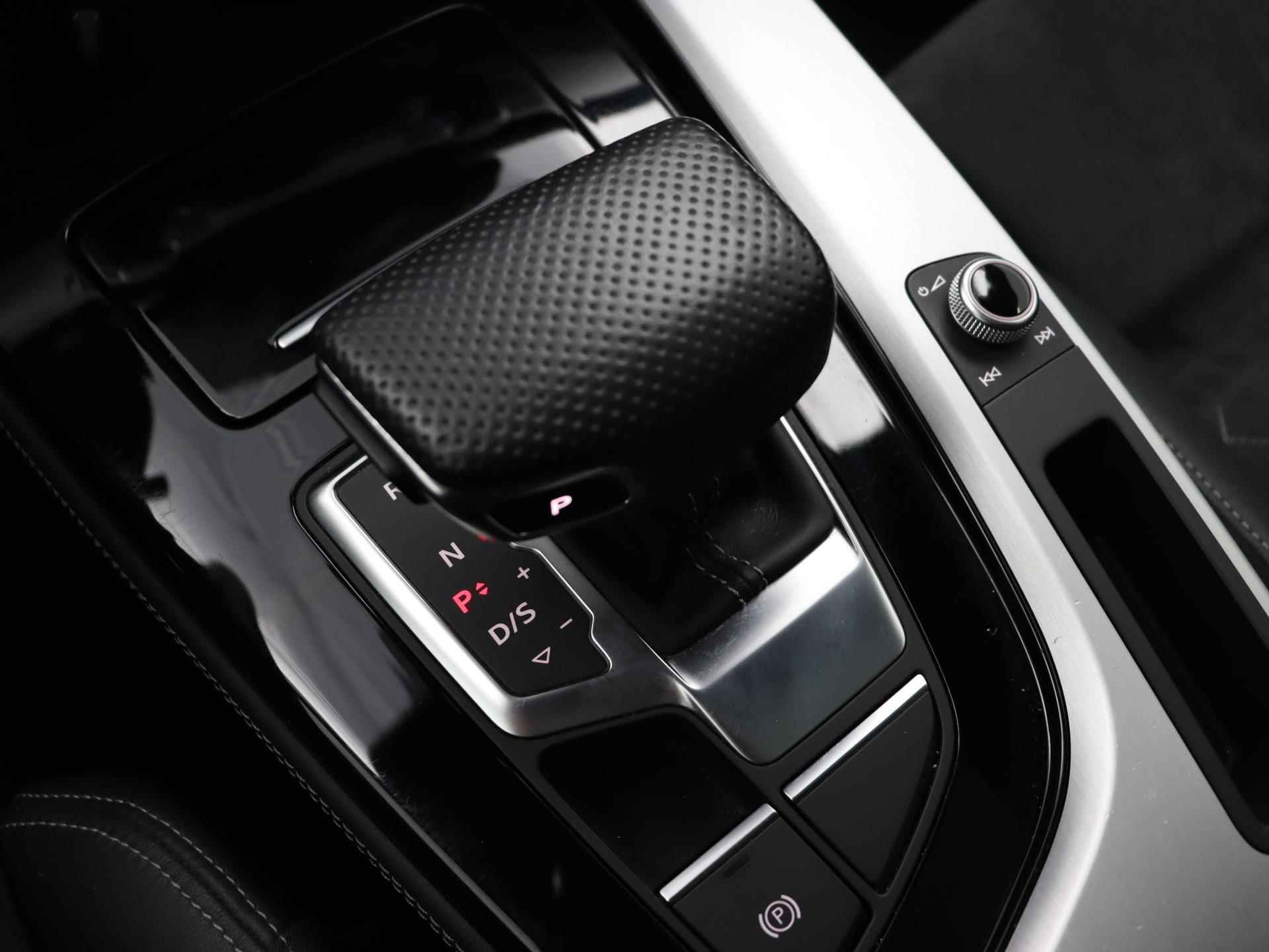 Audi A4 Avant 35 TFSI Aut. S-Edition | Sportstoelen | Leder + Alcantara | Panoramadak | Virtual Cockpit | Ambiente verlichting | - 18/28
