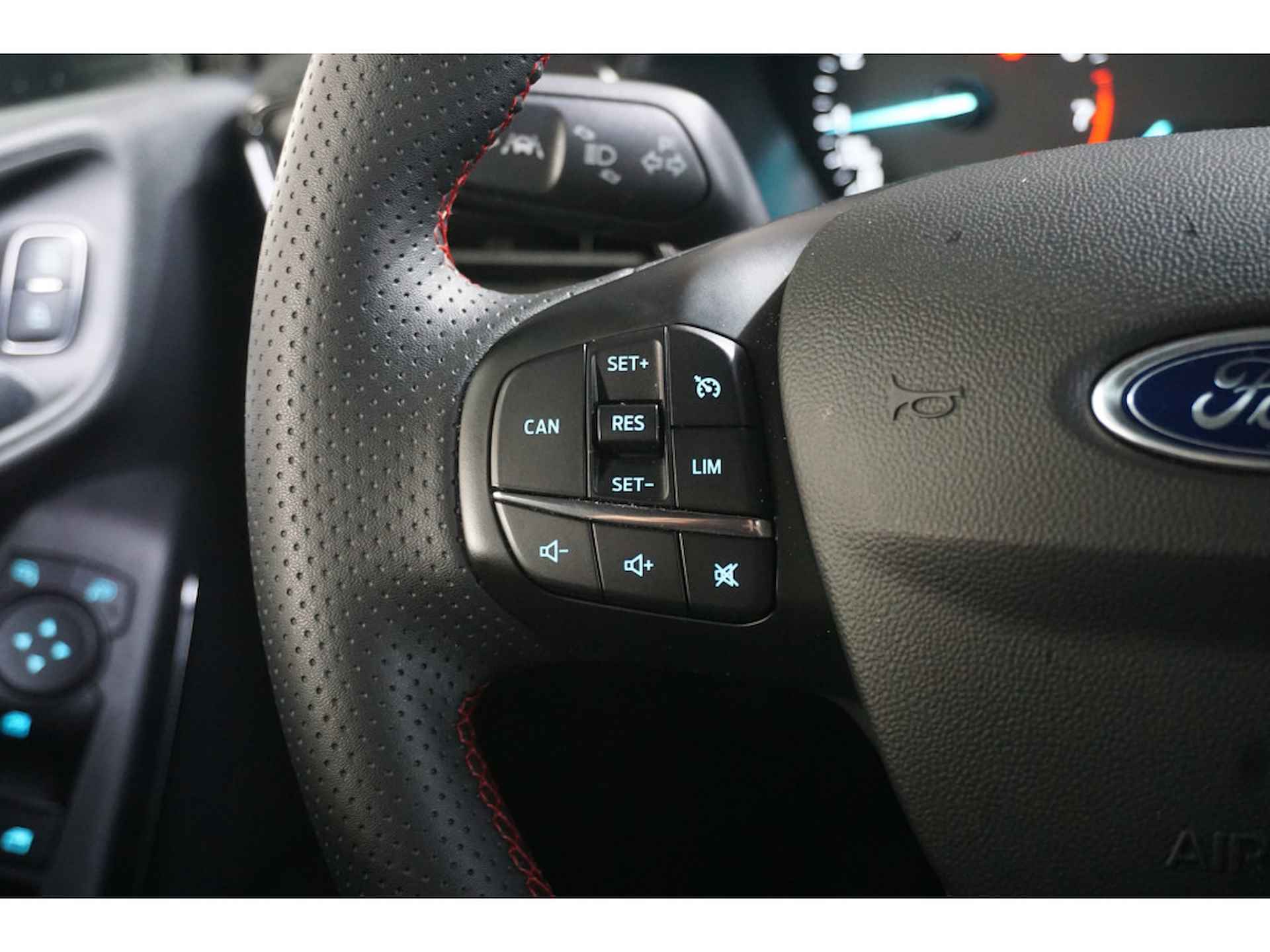 Ford Fiesta 1.0 EcoBoost Hybrid ST-Line | Winter Pakket | - 15/18