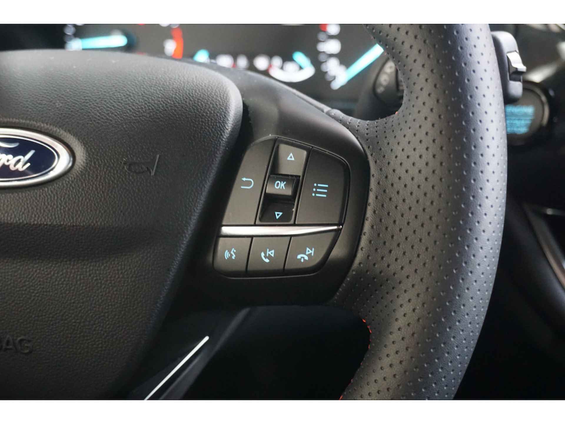 Ford Fiesta 1.0 EcoBoost Hybrid ST-Line | Winter Pakket | - 16/18