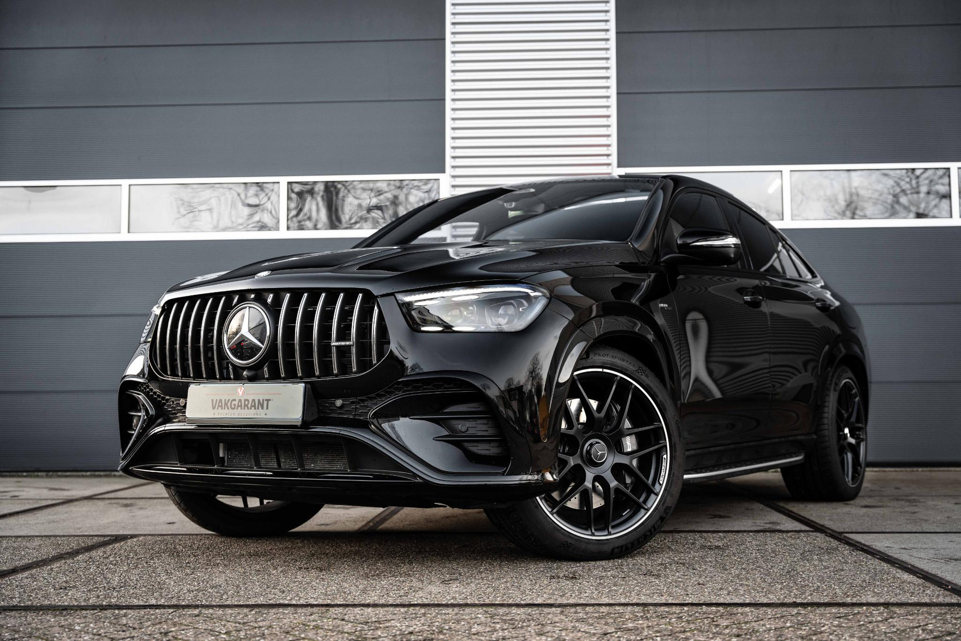 Mercedes-Benz GLE-klasse Coupé AMG 53 Hybrid 4MATIC+ Night edition |Pano |Soft close | Head-Up| AMG Ride Control+|360° Camera |