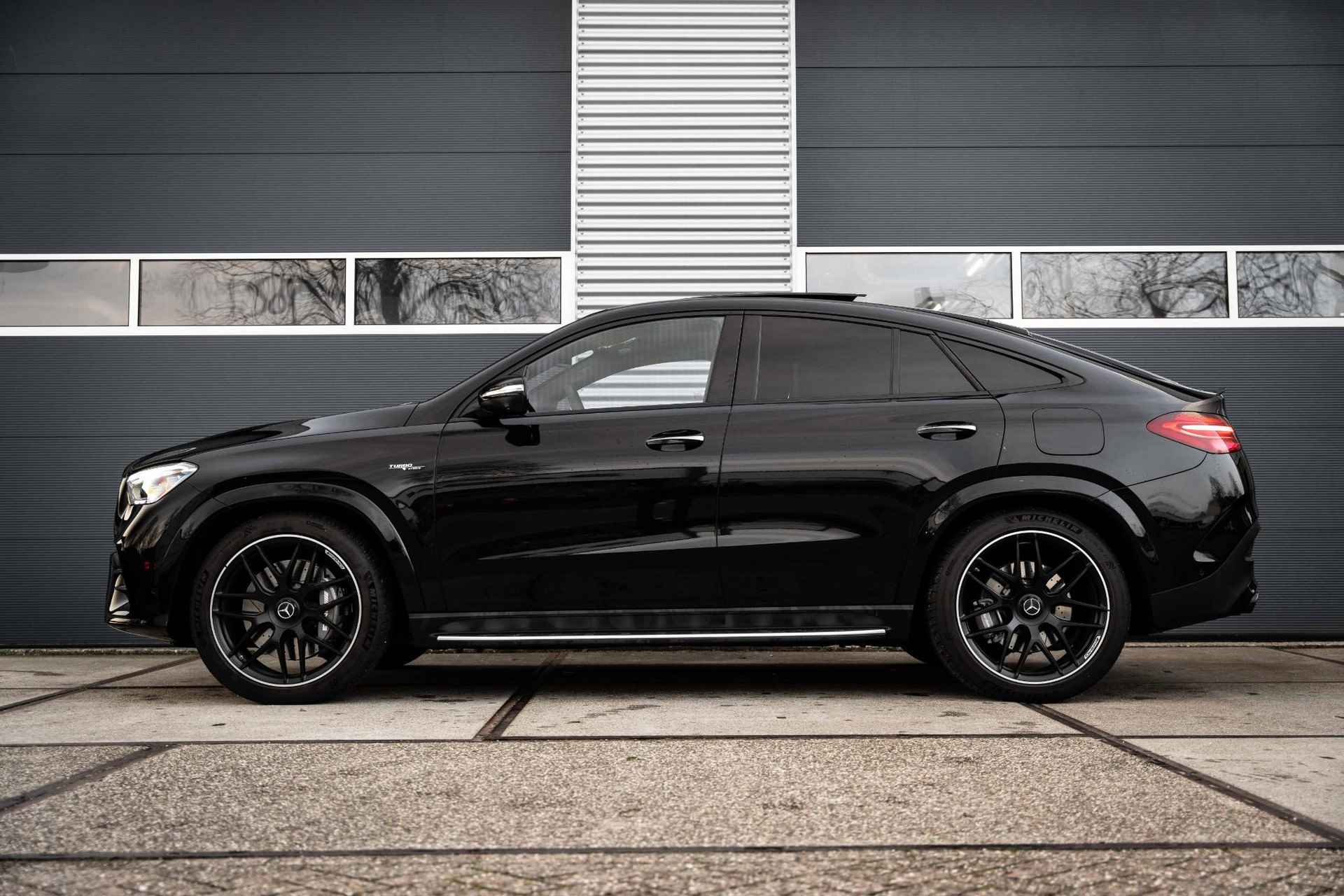 Mercedes-Benz GLE-klasse Coupé AMG 53 Hybrid 4MATIC+ Night edition |Pano |Soft close | Head-Up| AMG Ride Control+|360° Camera | - 3/63