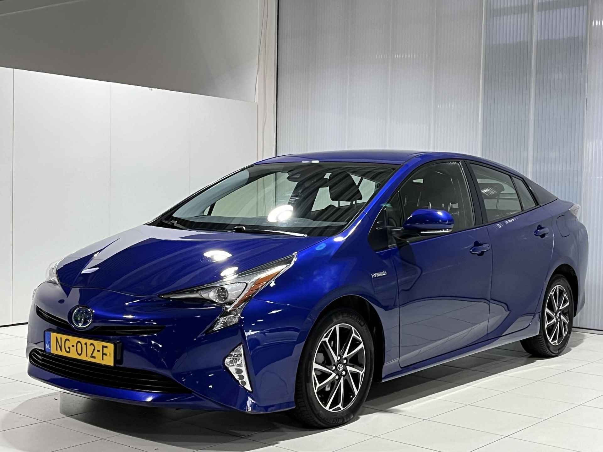 Toyota Prius 1.8 Aspiration - 7/38