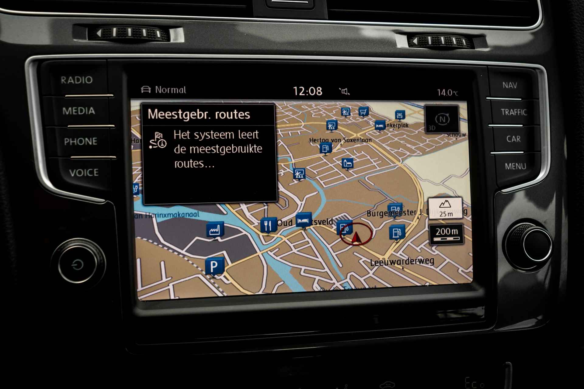 Volkswagen e-Golf e-Golf | 24 Kwh | LED | PDC | 2.000,- Subsidie | Navigatie | Climate Control - 10/38