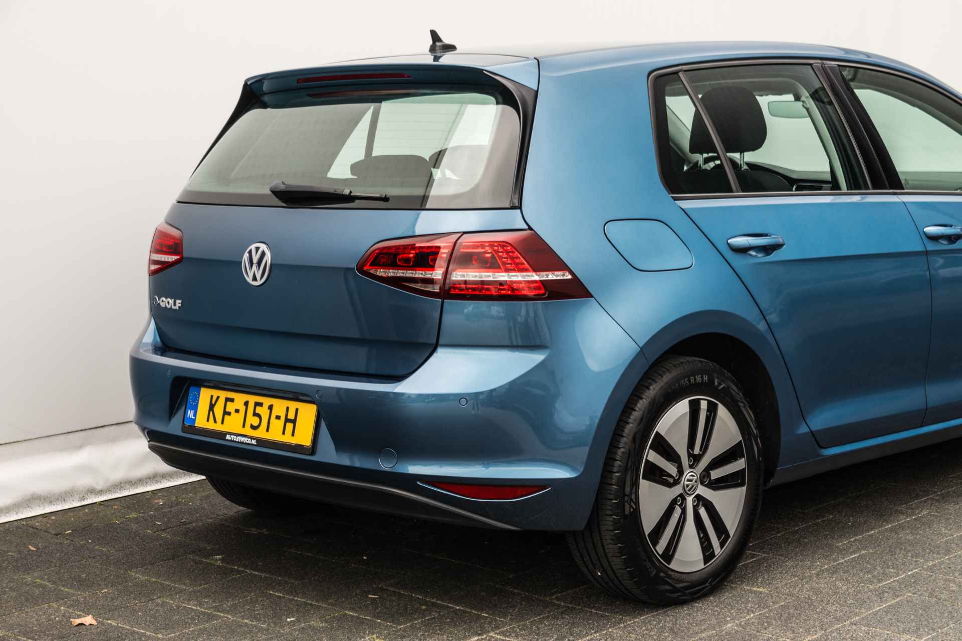 Volkswagen e-Golf e-Golf | 24 Kwh | LED | PDC | 2.000,- Subsidie | Navigatie | Climate Control - 20/38
