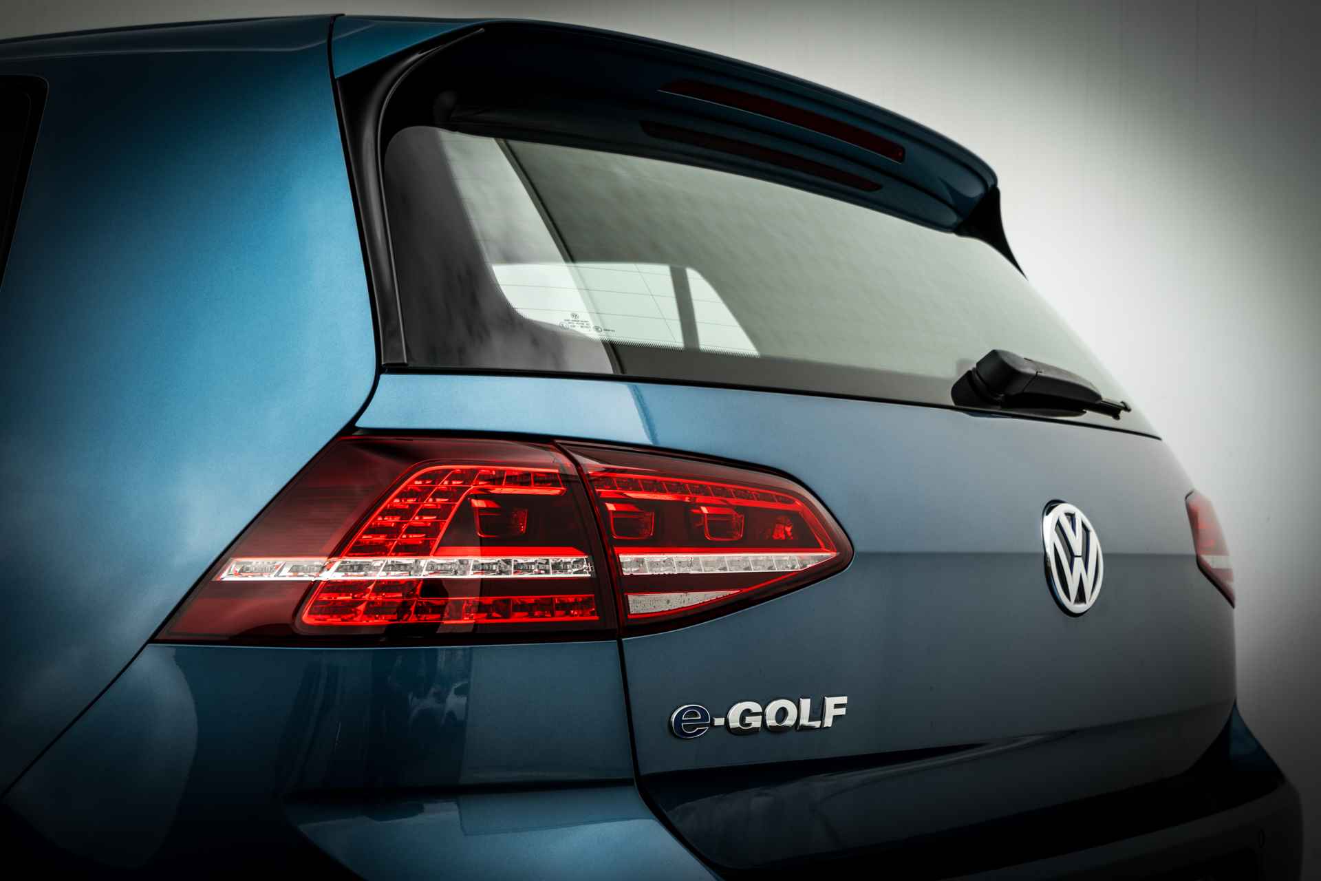 Volkswagen e-Golf e-Golf | 24 Kwh | LED | PDC | 2.000,- Subsidie | Navigatie | Climate Control - 29/38
