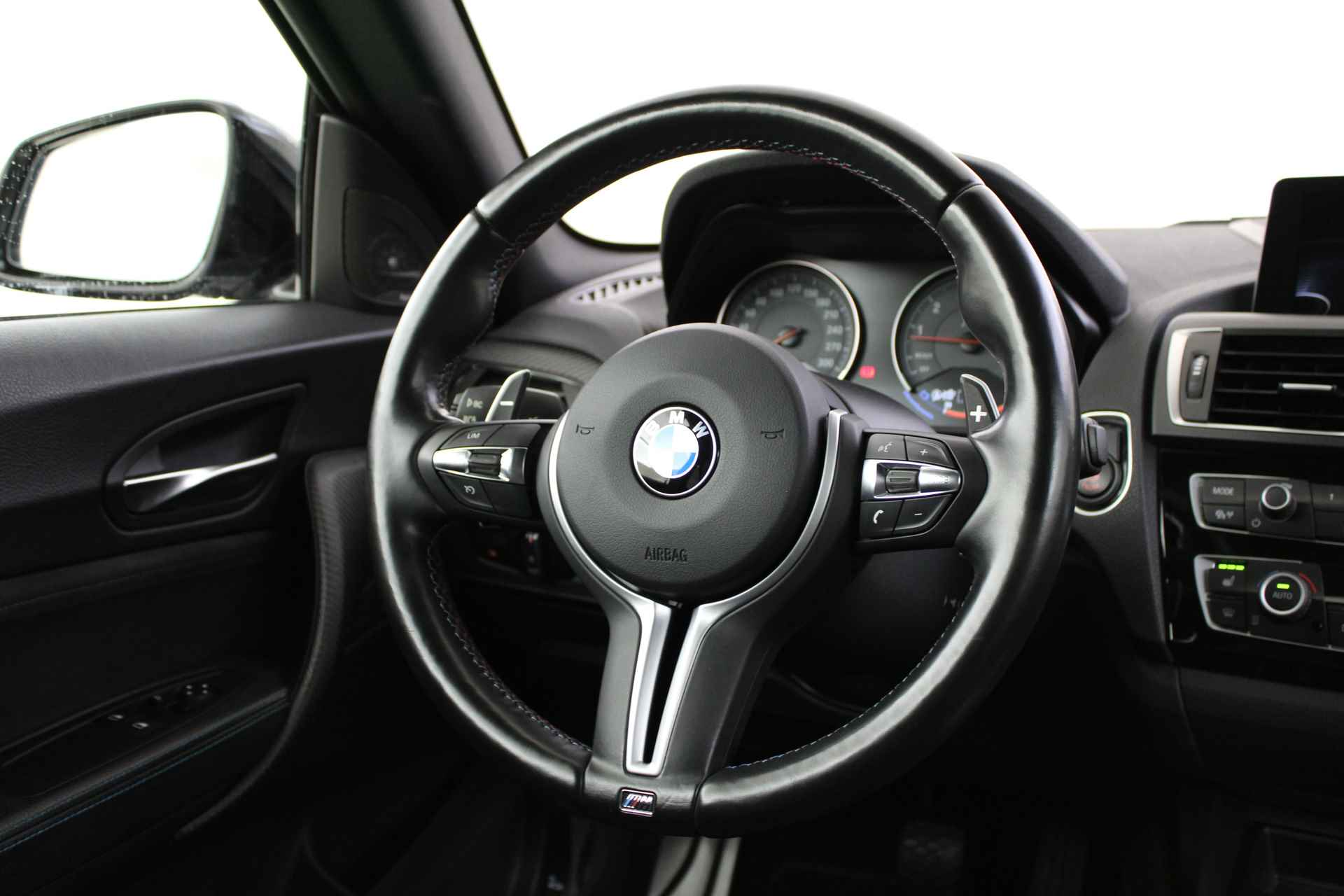 BMW 2 Serie Coupé M2 DCT High Executive Automaat / Achteruitrijcamera / Sportstoelen / Comfort Access / Harman-Kardon / Stoelverwarming / Navigatie Professional - 15/50