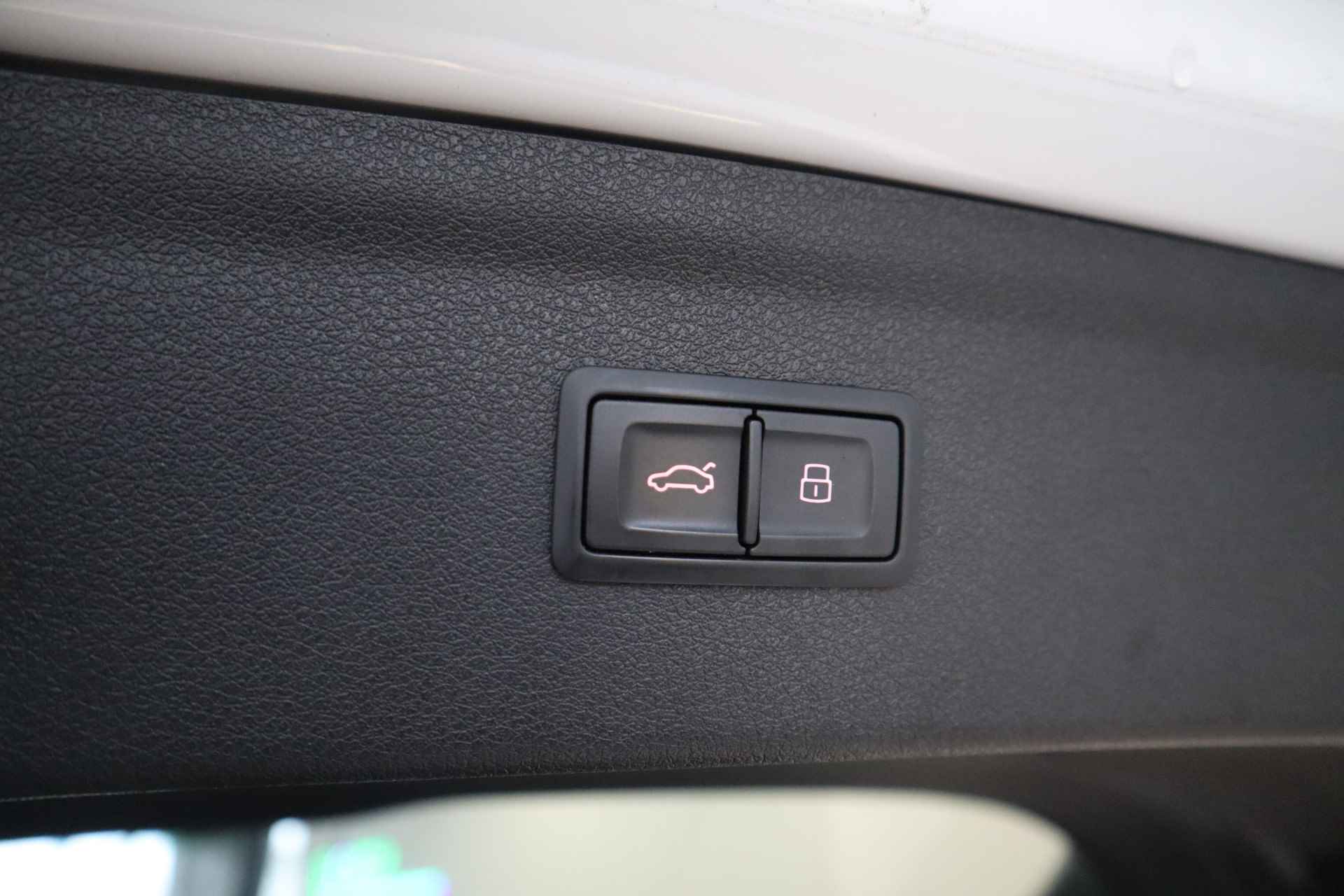 Audi Q3 1.4 TFSI CoD Design Pro Line Plus 19 Inch lmv , Automaat , Alcantara /leder interieur. - 5/21