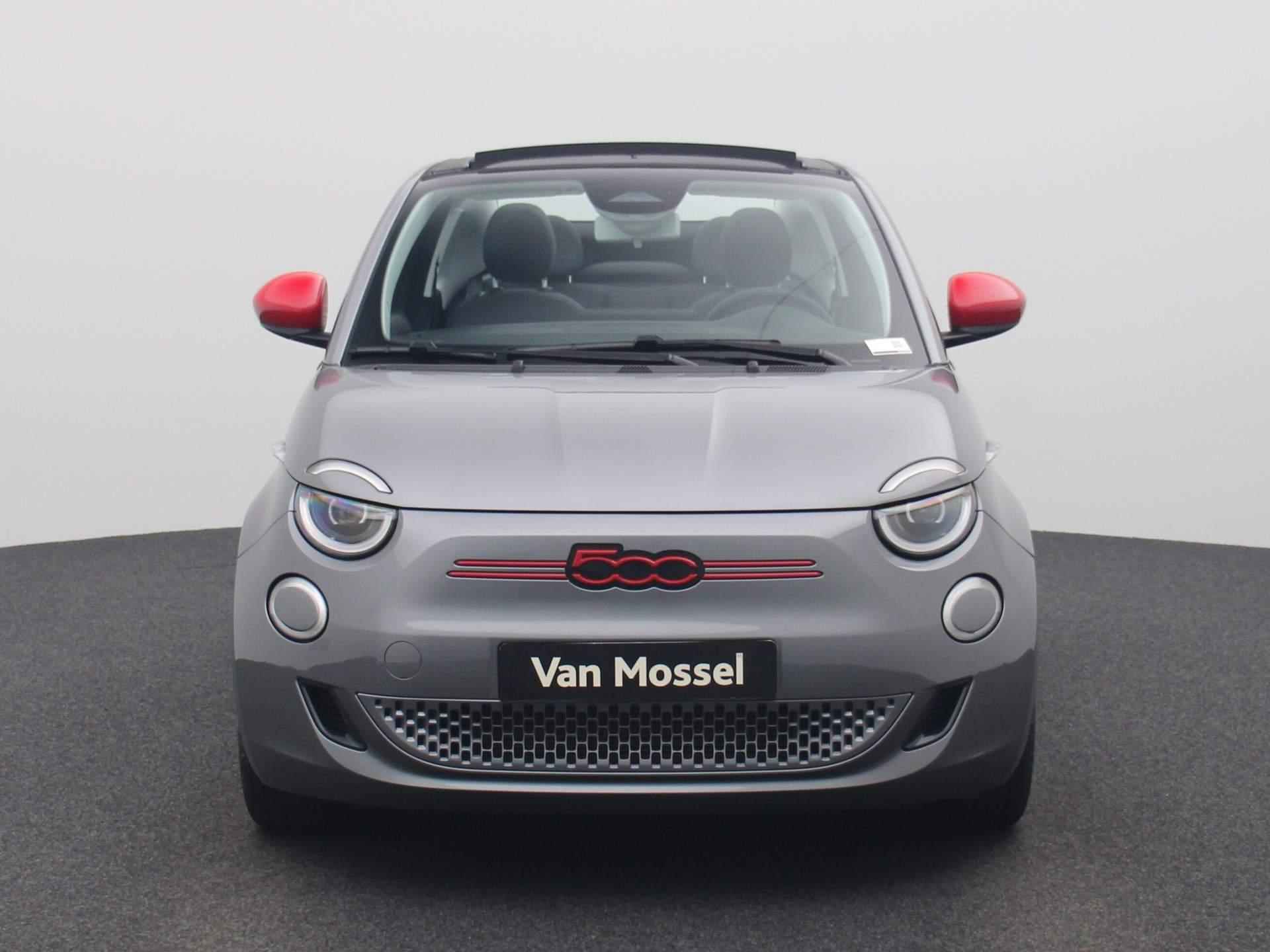 Fiat 500e C Icon 42 kWh | RED | € 22.900,- na aftrek subsidie | Navi | ECC | PDC | LMV | LED | - 4/44