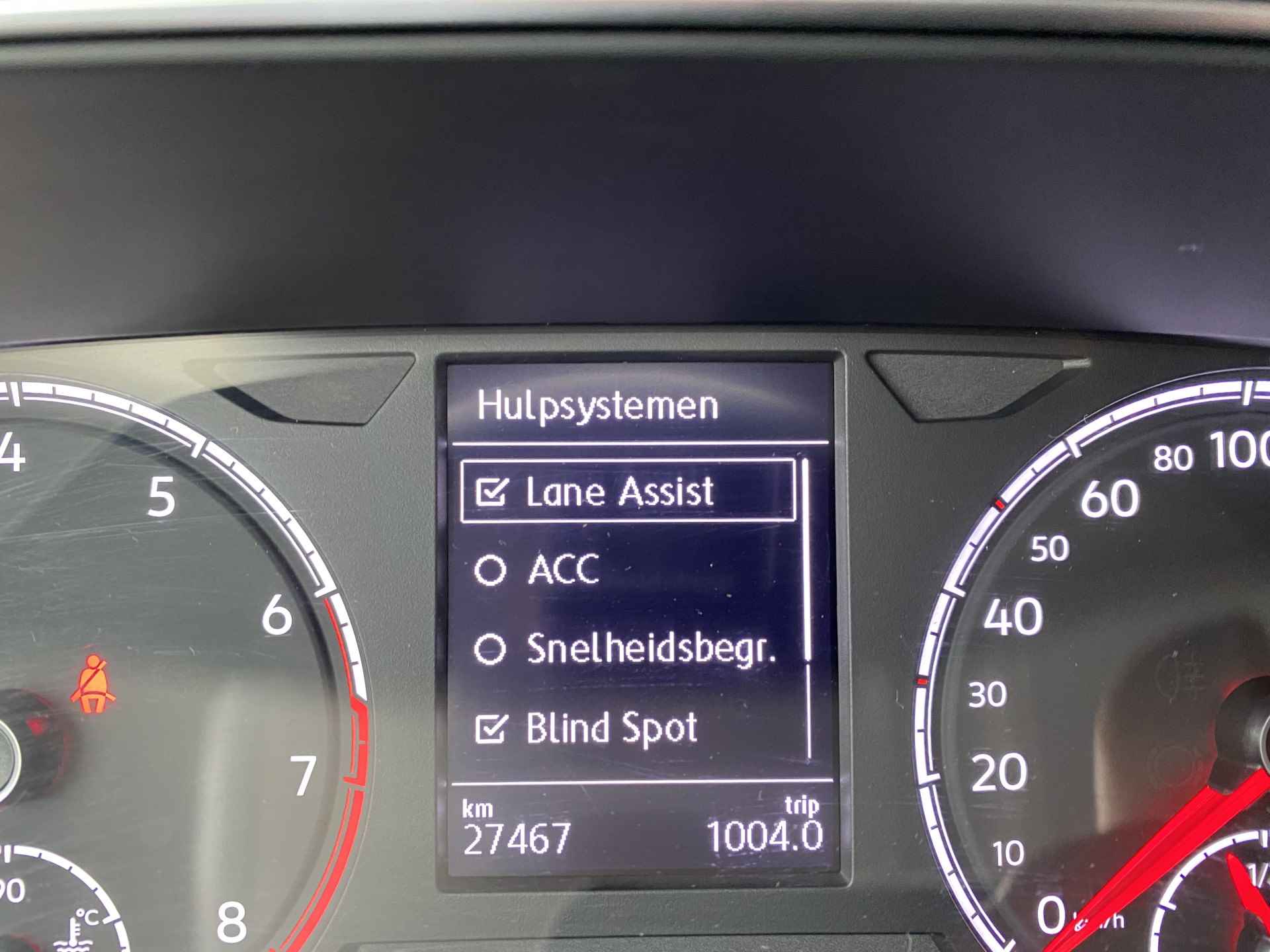 Volkswagen T-Cross 1.0 TSI United / AUTOMAAT/ PARK. SENSOREN/ DODE HOEK/ STOEL VERWARM./ ADAPT. CRUISE/ APP CONNECT/ NAVI/ CLIMA/ - 12/24