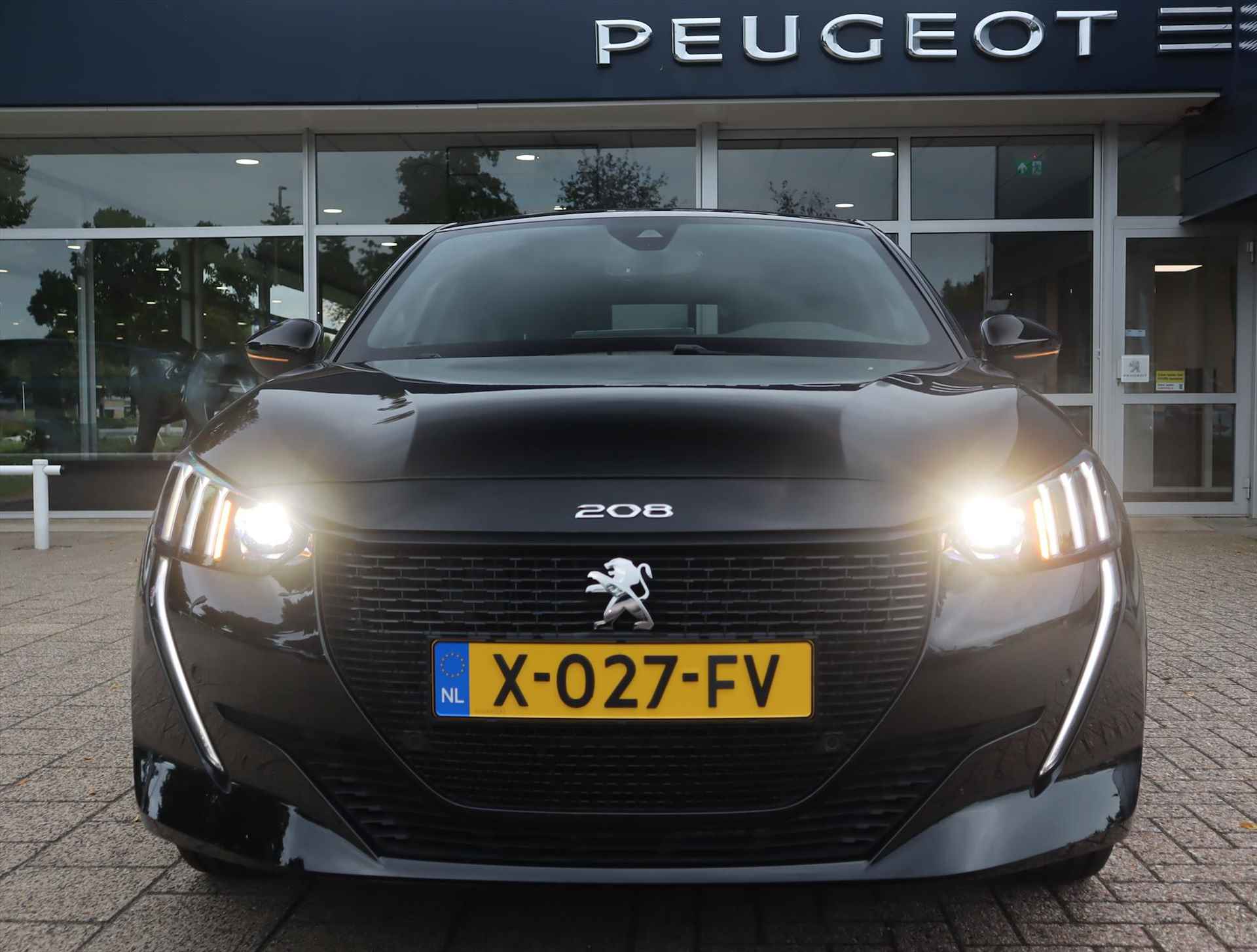 Peugeot e-208 GT EV 50kWh 136pk, Rijklaarprijs, Stoelverwarming Full LED Cruise control Keyless entry - 15/64