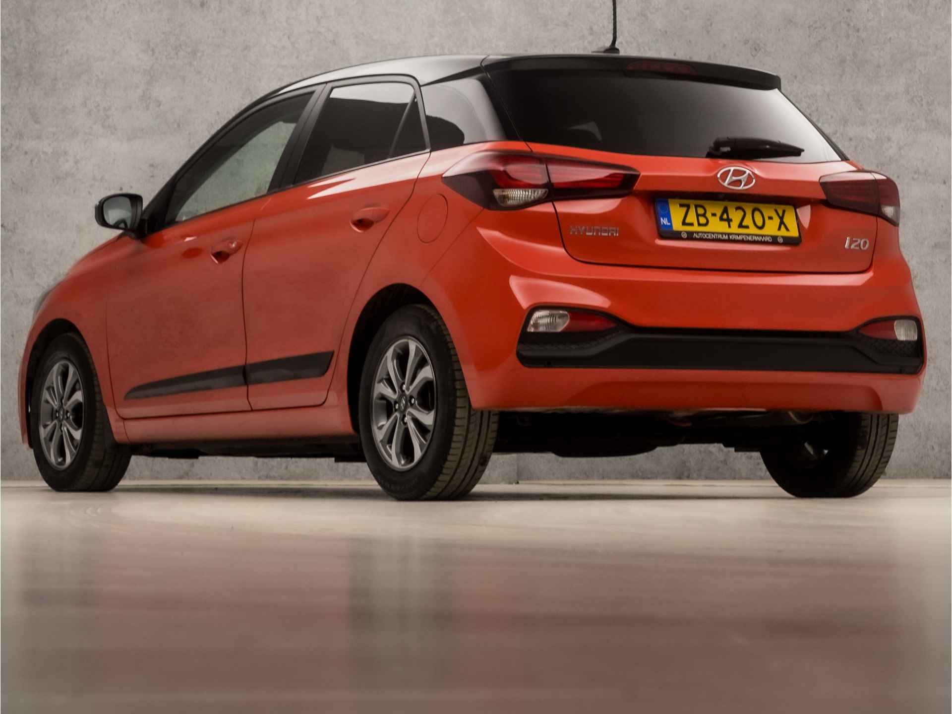 Hyundai i20 1.0 T-GDI Sport Automaat (APPLE CARPLAY, ZWART DAK, CLIMATE, GETINT GLAS, CAMERA, SPORTSTOELEN, XENON, NIEUWE APK, CRUISE, NIEUWSTAAT) - 3/33