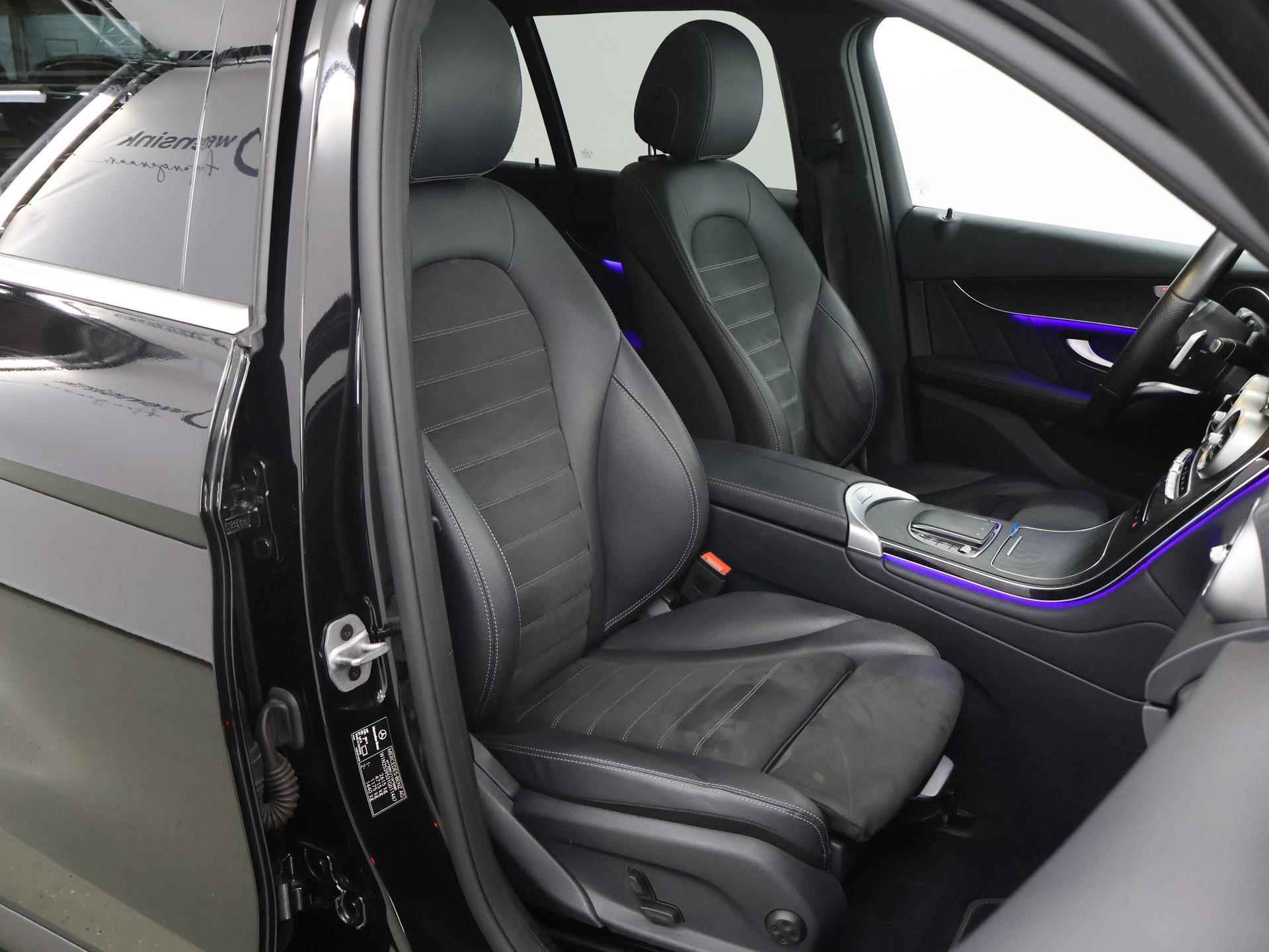 Mercedes-Benz GLC-klasse 300e 4MATIC Premium AMG | Panoramadak | Trekhaak | Digitaal Dashboard | Dodehoekassistent | Achteruitrijcamera | Elektr. achterklep | sfeerverlichting | - 11/49