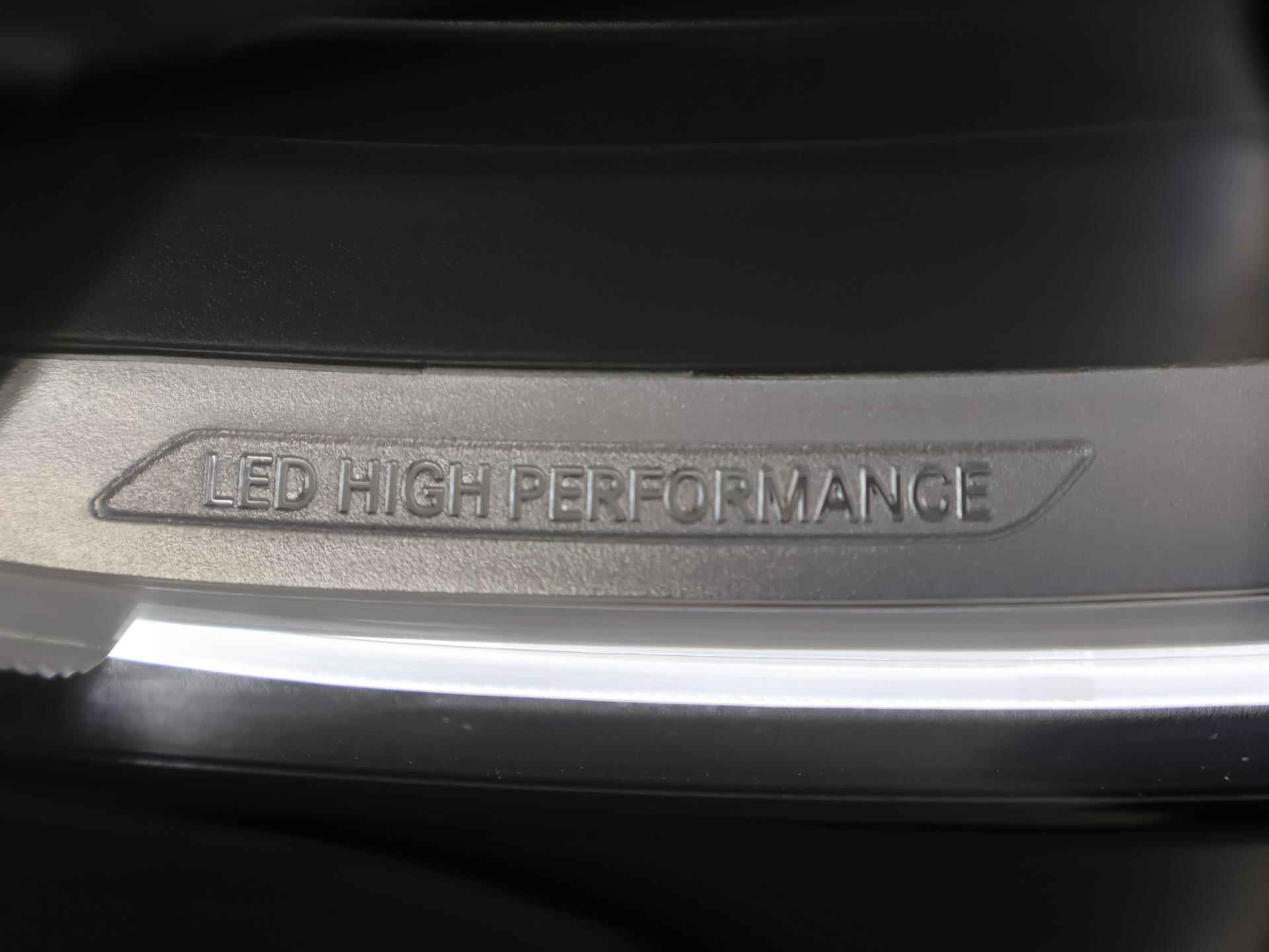 Mercedes-Benz GLC-klasse 300e 4MATIC Premium AMG | Panoramadak | Trekhaak | Digitaal Dashboard | Dodehoekassistent | Achteruitrijcamera | Elektr. achterklep | sfeerverlichting | - 46/49