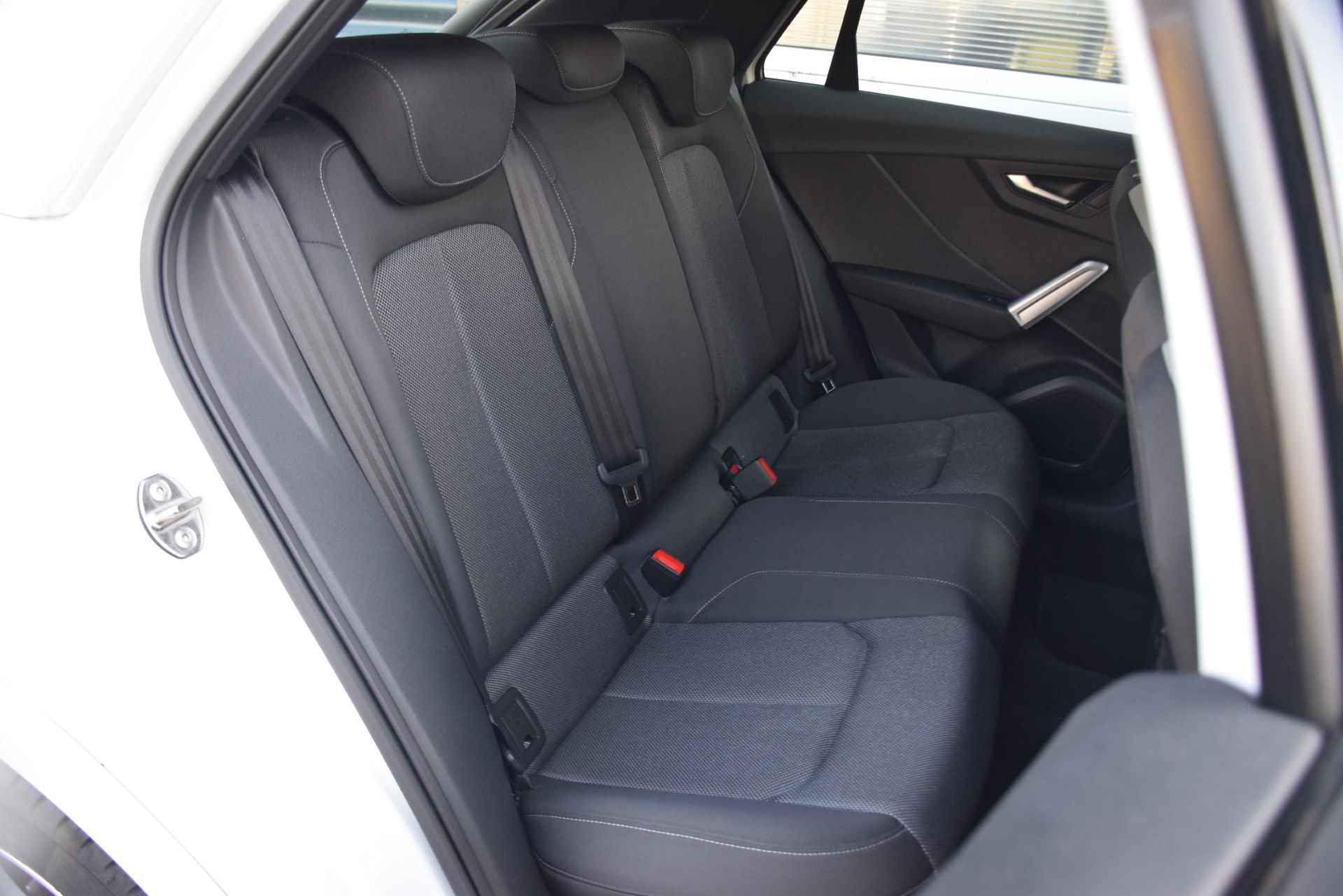Audi Q2 30 TFSI 116pk Epic | Navigatie | Apple Carplay/Android Auto | Parkeersensor Achter - 14/35