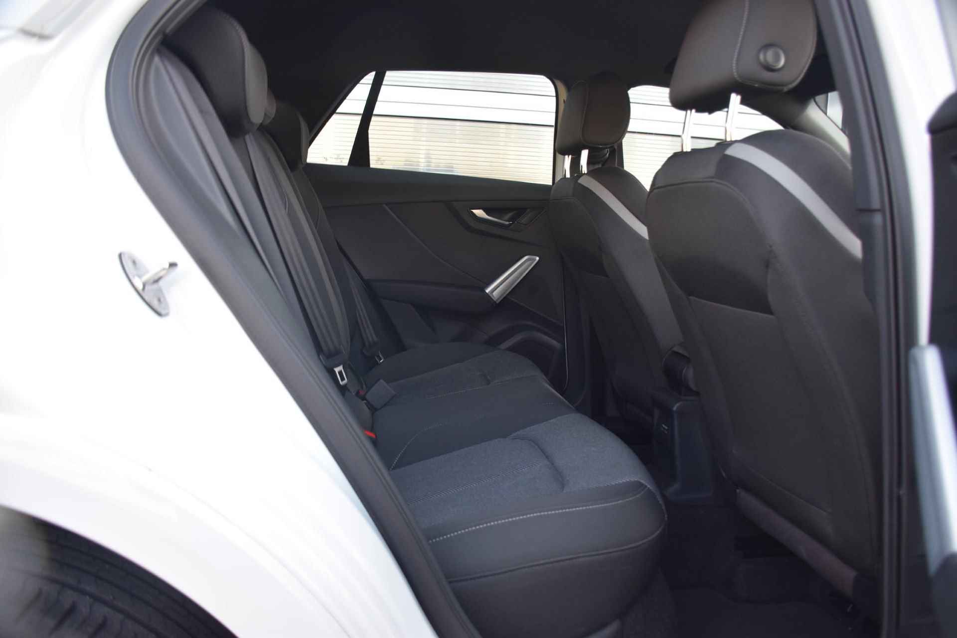 Audi Q2 30 TFSI 116pk Epic | Navigatie | Apple Carplay/Android Auto | Parkeersensor Achter - 27/35
