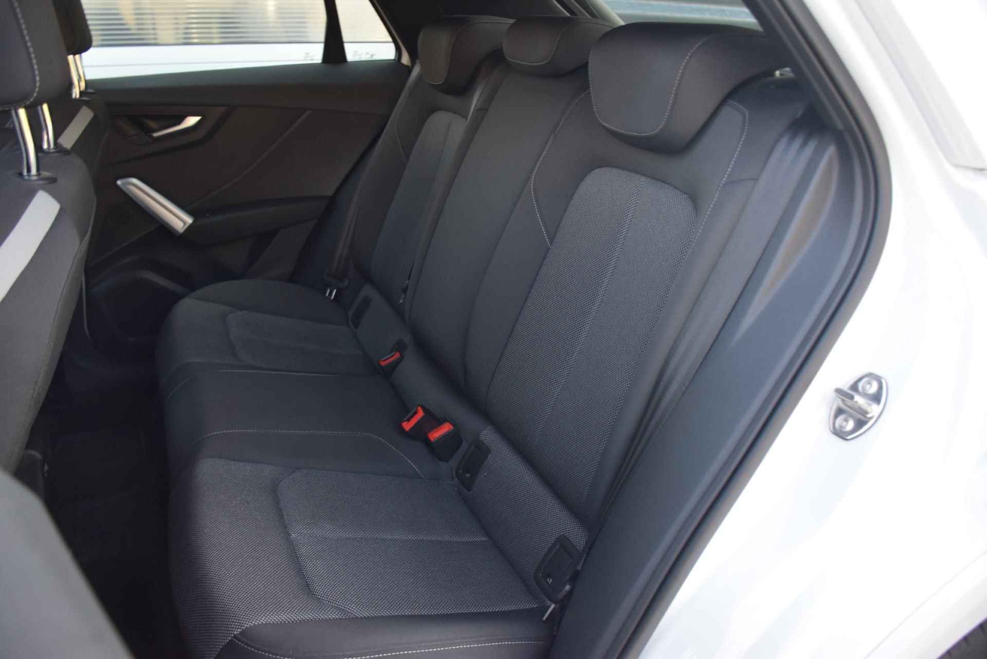 Audi Q2 30 TFSI 116pk Epic | Navigatie | Apple Carplay/Android Auto | Parkeersensor Achter - 28/35