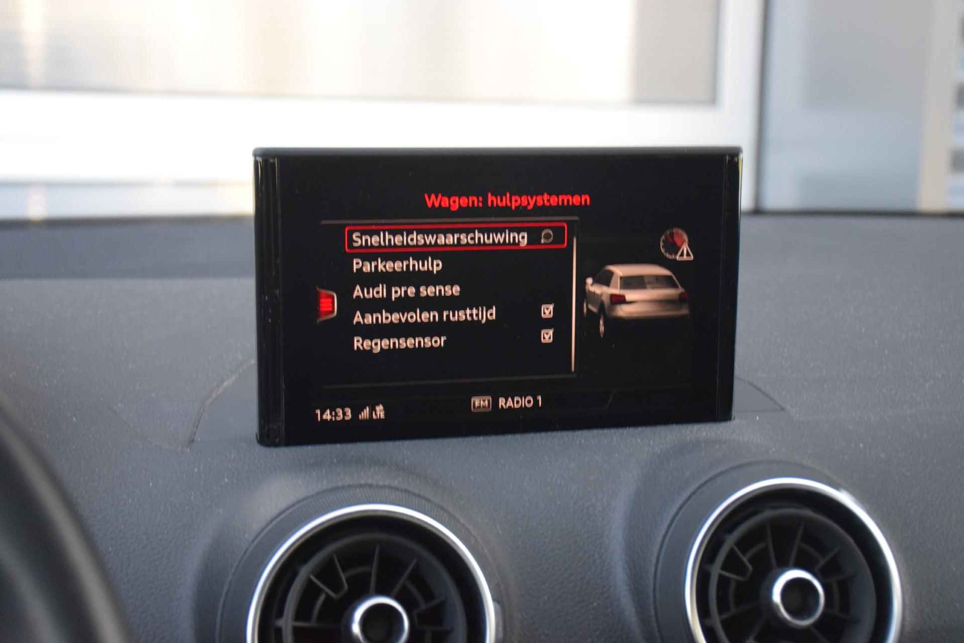 Audi Q2 30 TFSI 116pk Epic | Navigatie | Apple Carplay/Android Auto | Parkeersensor Achter - 32/35