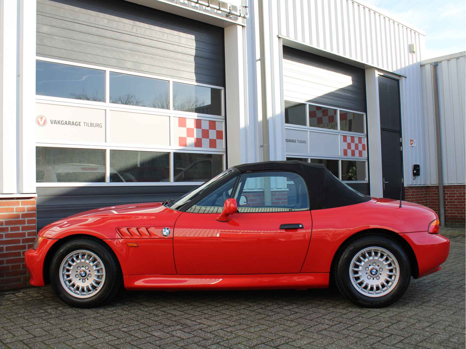 BMW Z3 Roadster 1.9 16V 140PK /Leder/15'LM/Elek. stoelen/Elek. ramen/Windscherm/Stuurbekrachtiging/Youngtimer!/Onderhoudshistorie! - 34/50