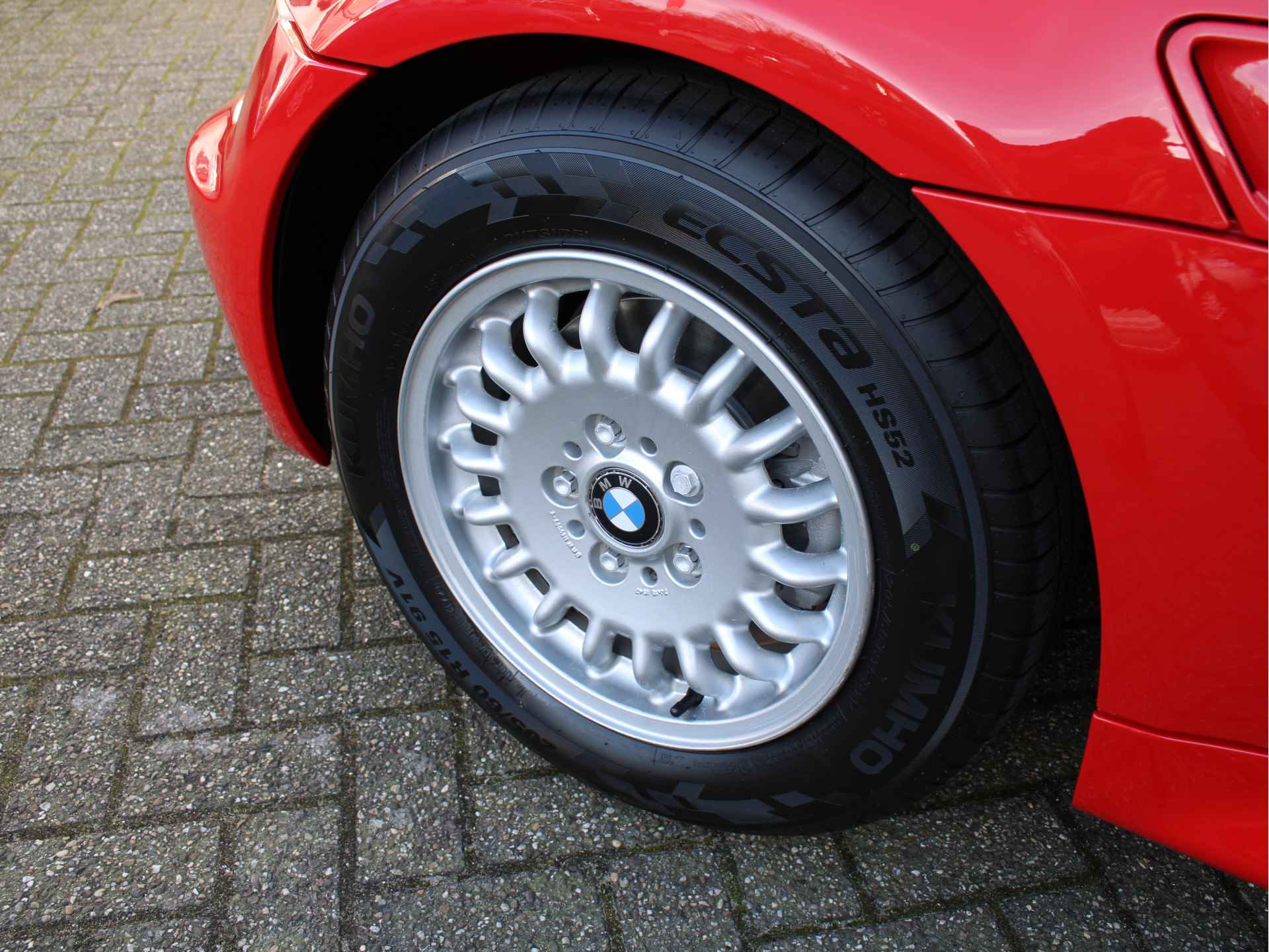 BMW Z3 Roadster 1.9 16V 140PK /Leder/15'LM/Elek. stoelen/Elek. ramen/Windscherm/Stuurbekrachtiging/Youngtimer!/Onderhoudshistorie! - 37/50