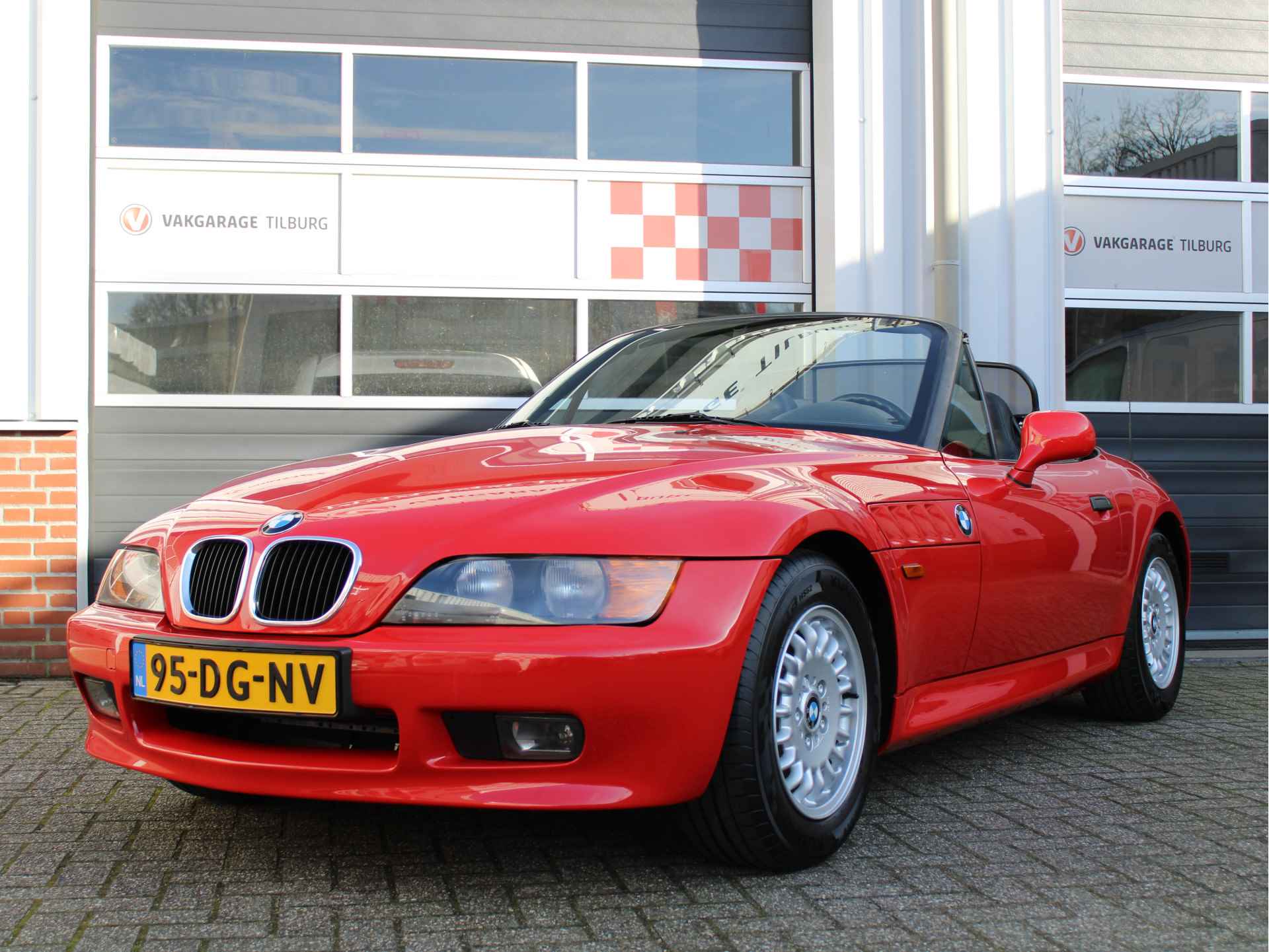 BMW Z3 Roadster 1.9 16V 140PK /Leder/15'LM/Elek. stoelen/Elek. ramen/Windscherm/Stuurbekrachtiging/Youngtimer!/Onderhoudshistorie! - 42/50