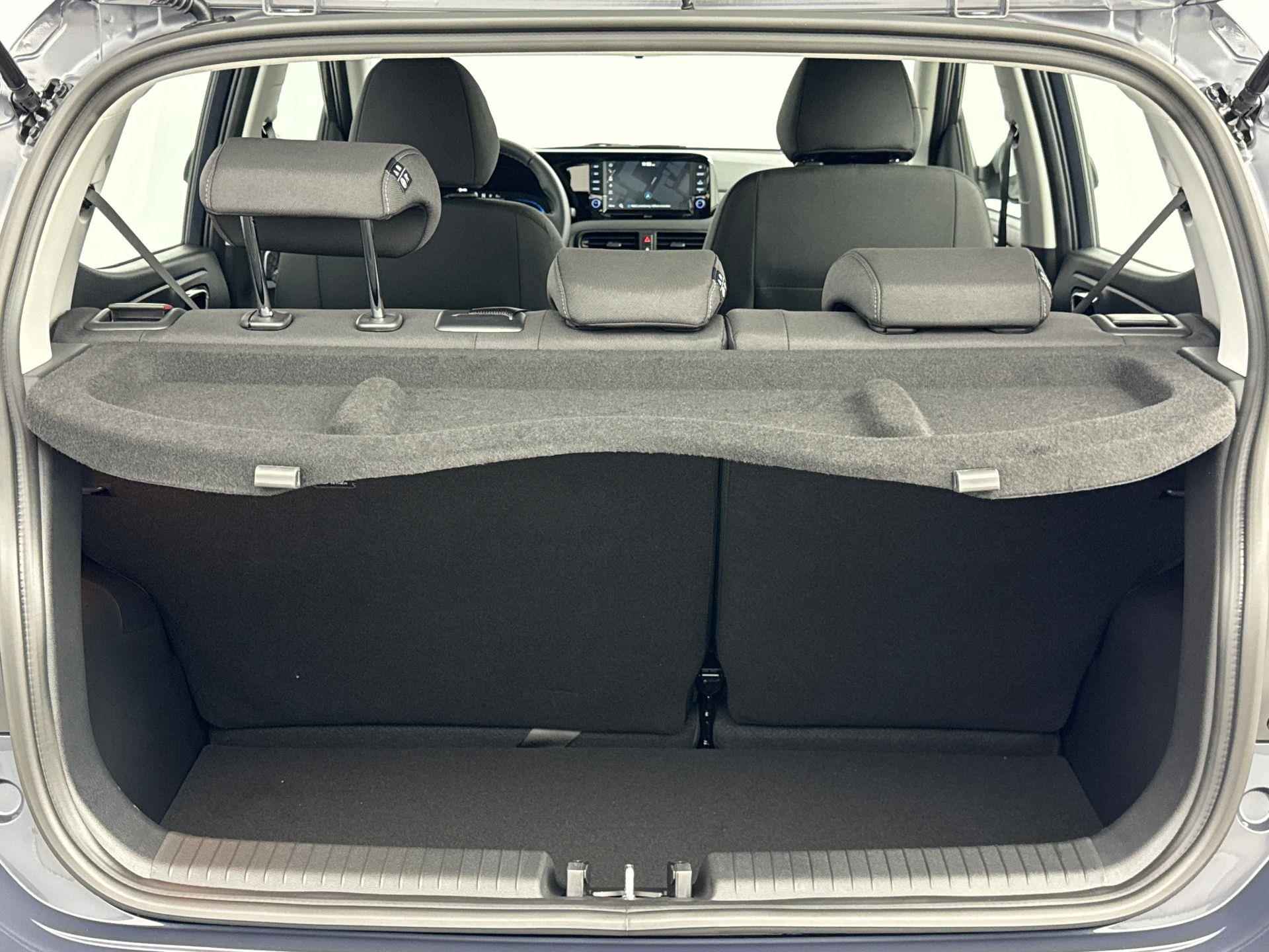 Hyundai i10 1.0 Comfort Smart 5-zits Aut. | Incl. €1000,- Voorraadactie! | Navigatie | Camera | Apple Carplay | Android Auto | Cruise control | Airco | - 23/33