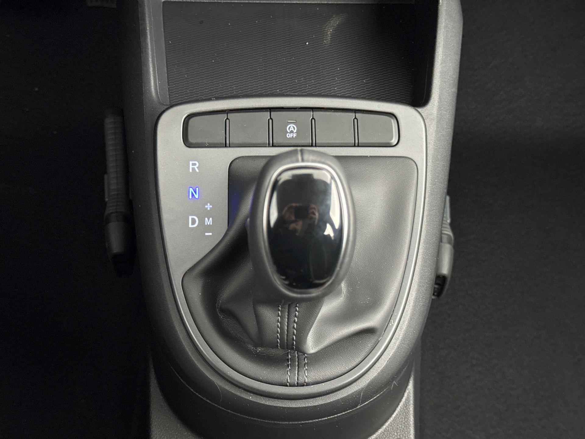 Hyundai i10 1.0 Comfort Smart 5-zits Aut. | Incl. €1000,- Voorraadactie! | Navigatie | Camera | Apple Carplay | Android Auto | Cruise control | Airco | - 27/33
