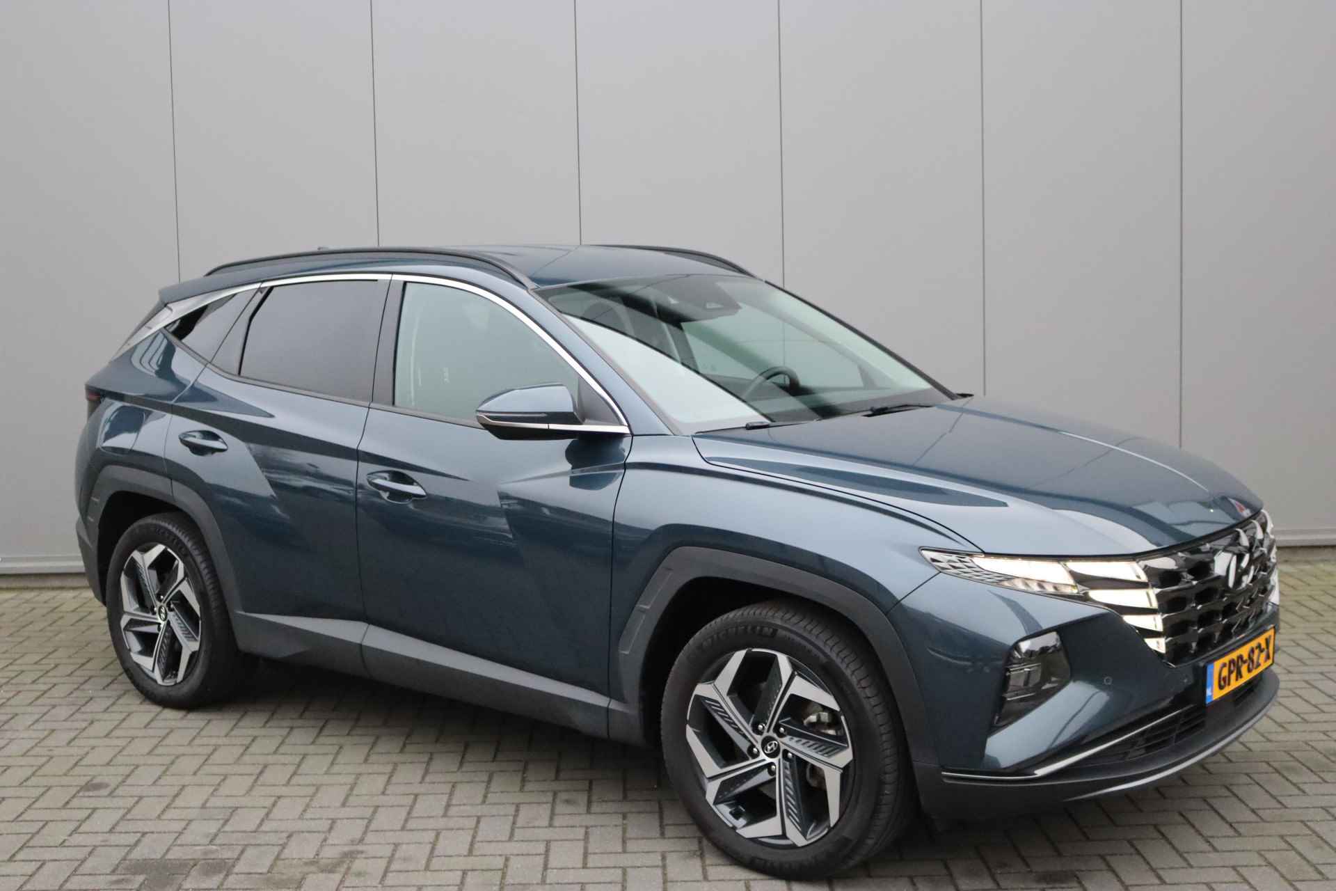 Hyundai Tucson 1.6 T-GDI PHEV 265PK 4WD Comfort Smart Camera/Navigatie/Stoel-Stuurverwarming/Adaptive-Cruise - 2/34