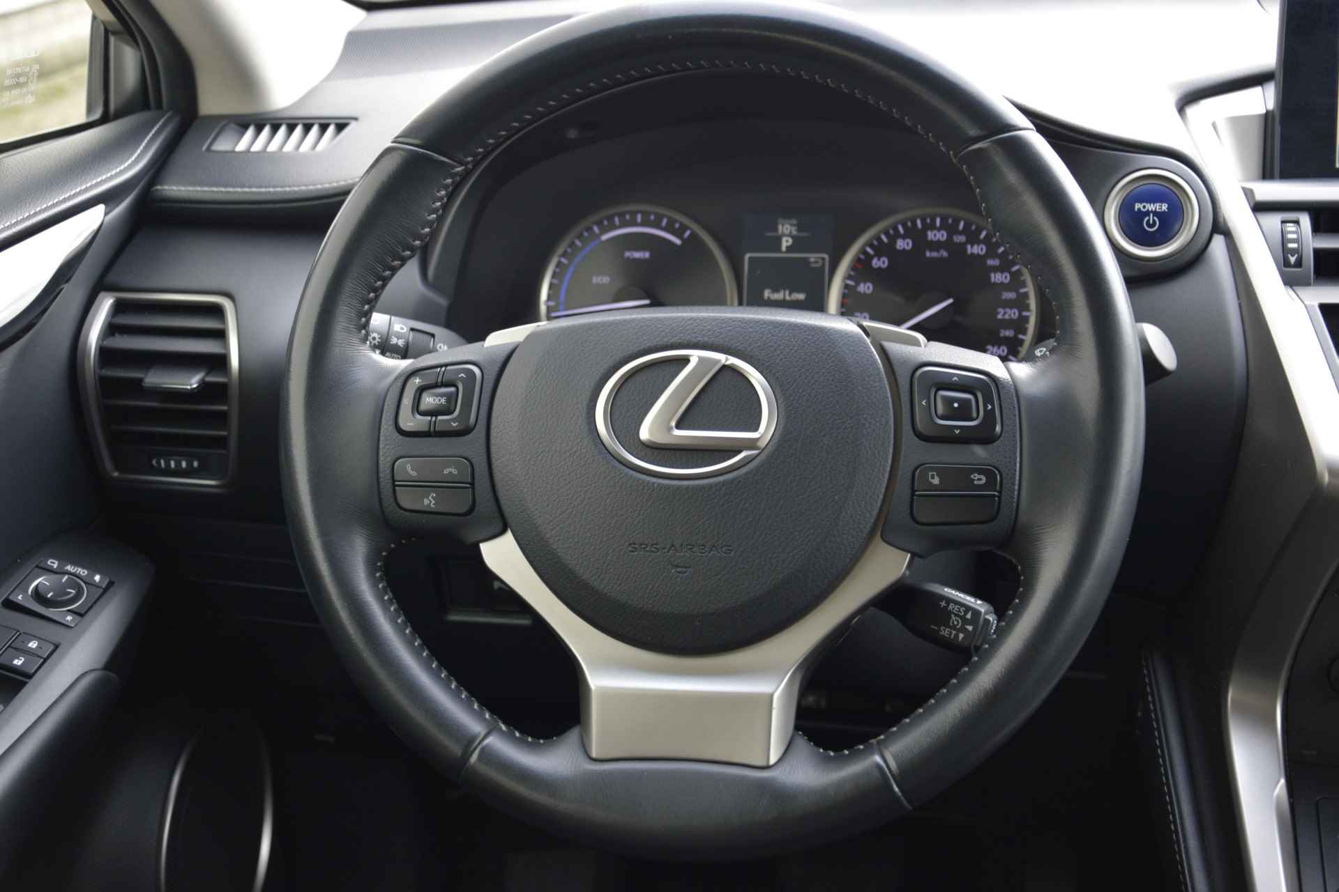 Lexus NX 300h AWD Business Line Pro Automaat | Keyless Entry | Navigatie | Parkeersensoren | Cruise Control | Climate Control | - 19/32