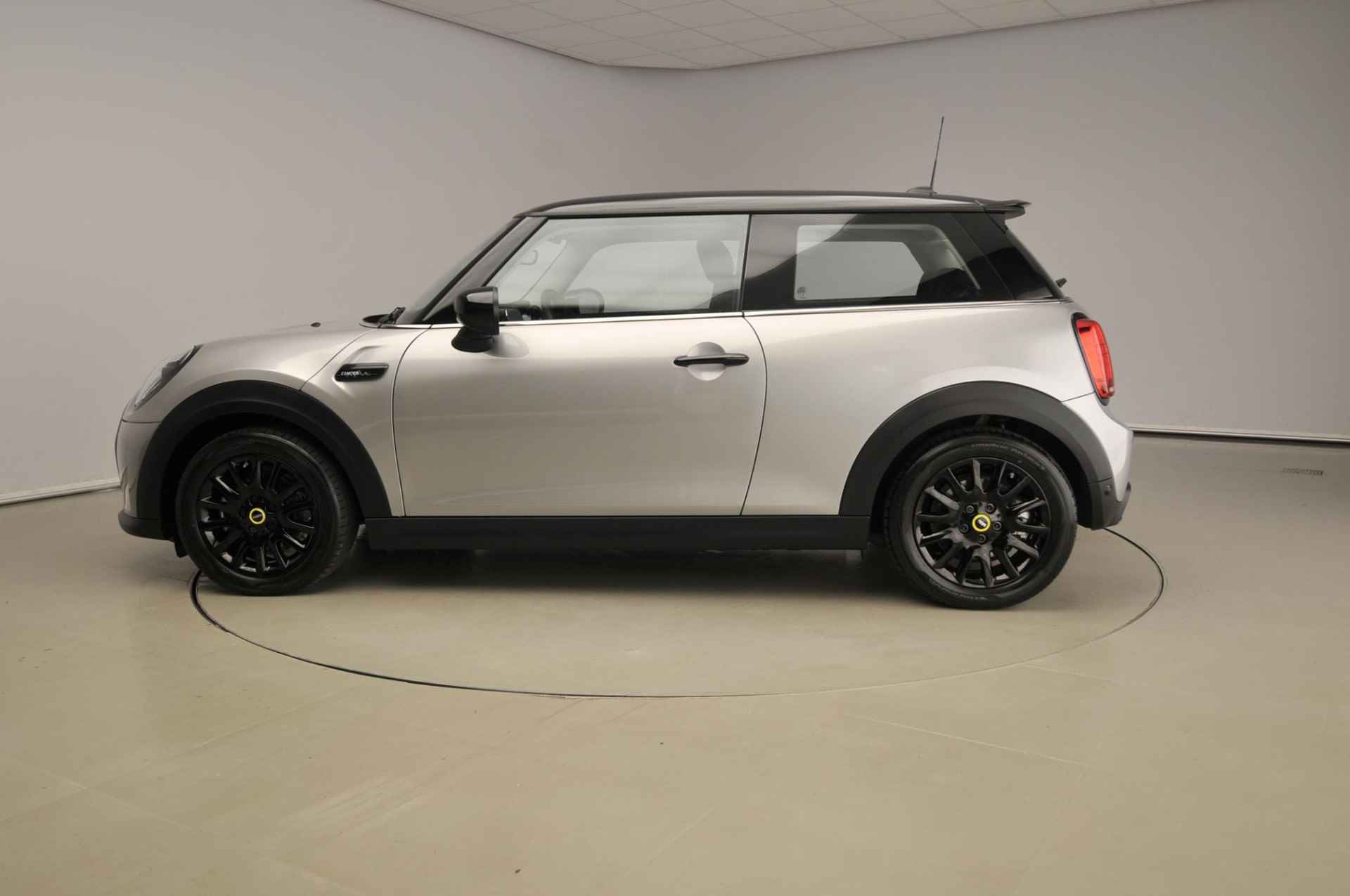 MINI Electric Cooper SE Sportstoelen / PDC / Climate / Led / Stoelverwarming / Alu wielen - 3/33