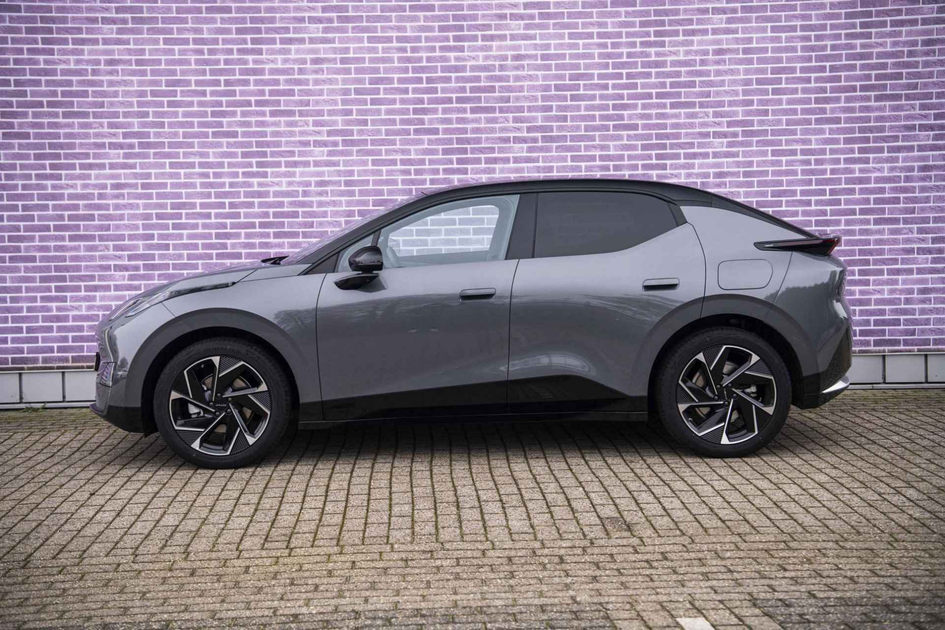 Lynk & Co 02 More 66 kWh | UIT VOORRAAD LEVERBAAR  | HIGH GREYGRID - 5/37