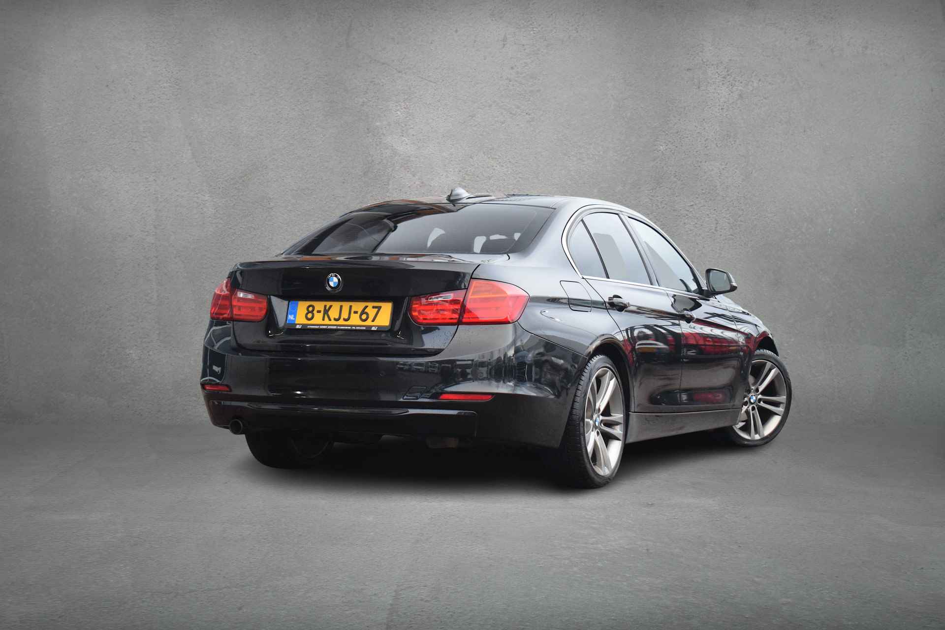 BMW 3-serie 320i EfficientDynamics Edition Executive | NL Auto | Sportstoelen | 18” LM | NAP | Navi - 4/11