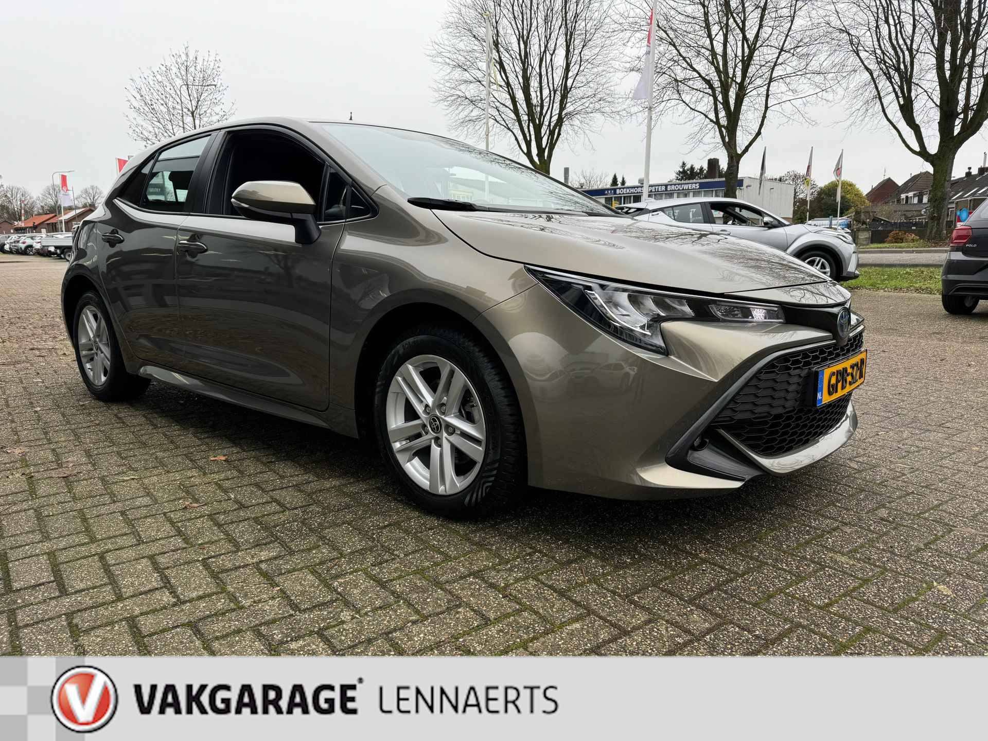 Toyota Corolla 1.8 Hybrid Active, 5 drs, automaat, Rijklaarprijs / 12 mnd garantie - 8/29