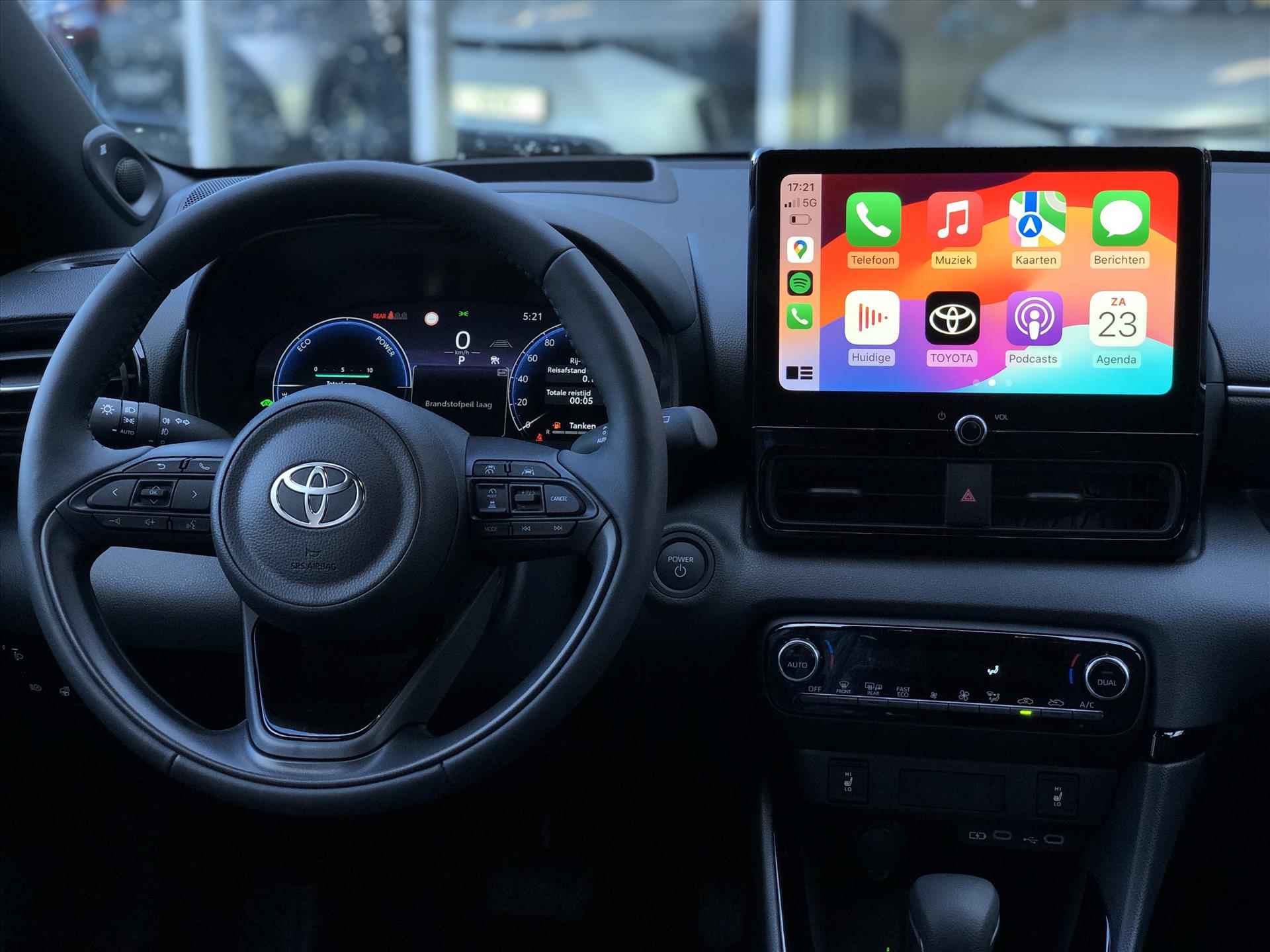 Toyota Yaris Hybrid 130PK Executive Premium Nieuw model | JBL, Head up display, Dodehoekherkenning, Parkeersensoren, Navigatie, Stuurverwarming - 17/44