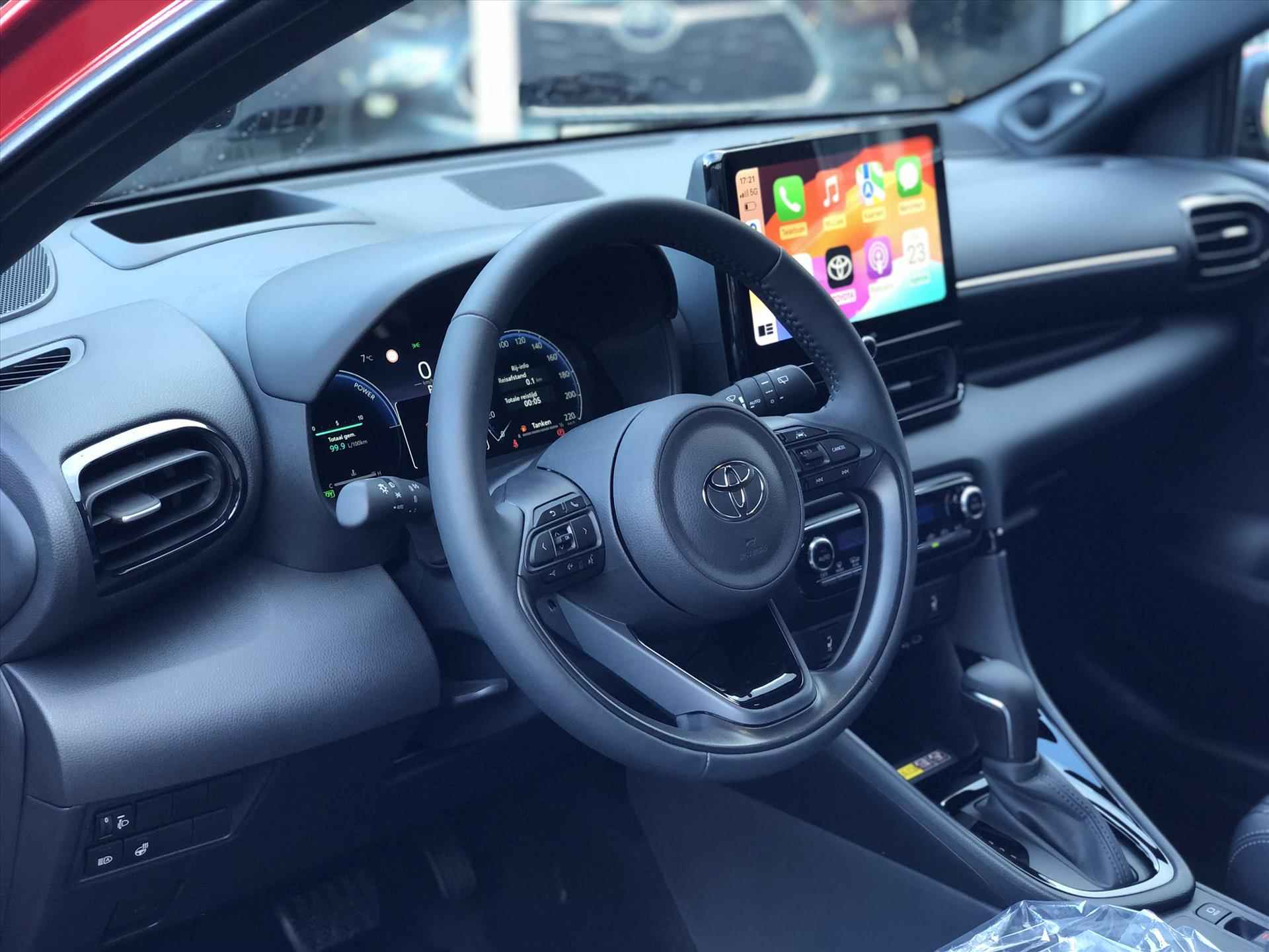 Toyota Yaris Hybrid 130PK Executive Premium Nieuw model | JBL, Head up display, Dodehoekherkenning, Parkeersensoren, Navigatie, Stuurverwarming - 20/44