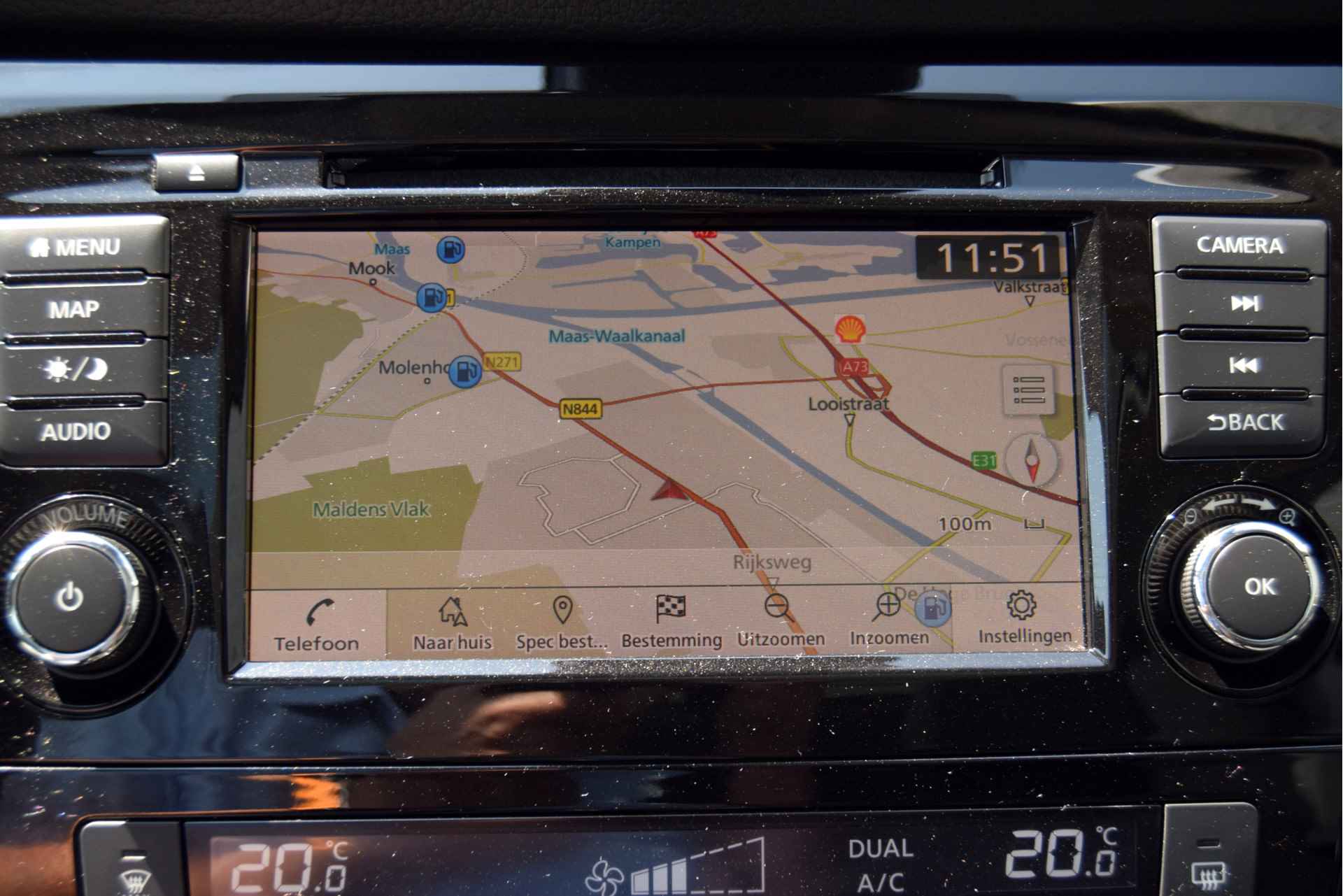 Nissan QASHQAI 1.3 DIG-T N-Connecta Design Panoramadak Navigatie - 22/39