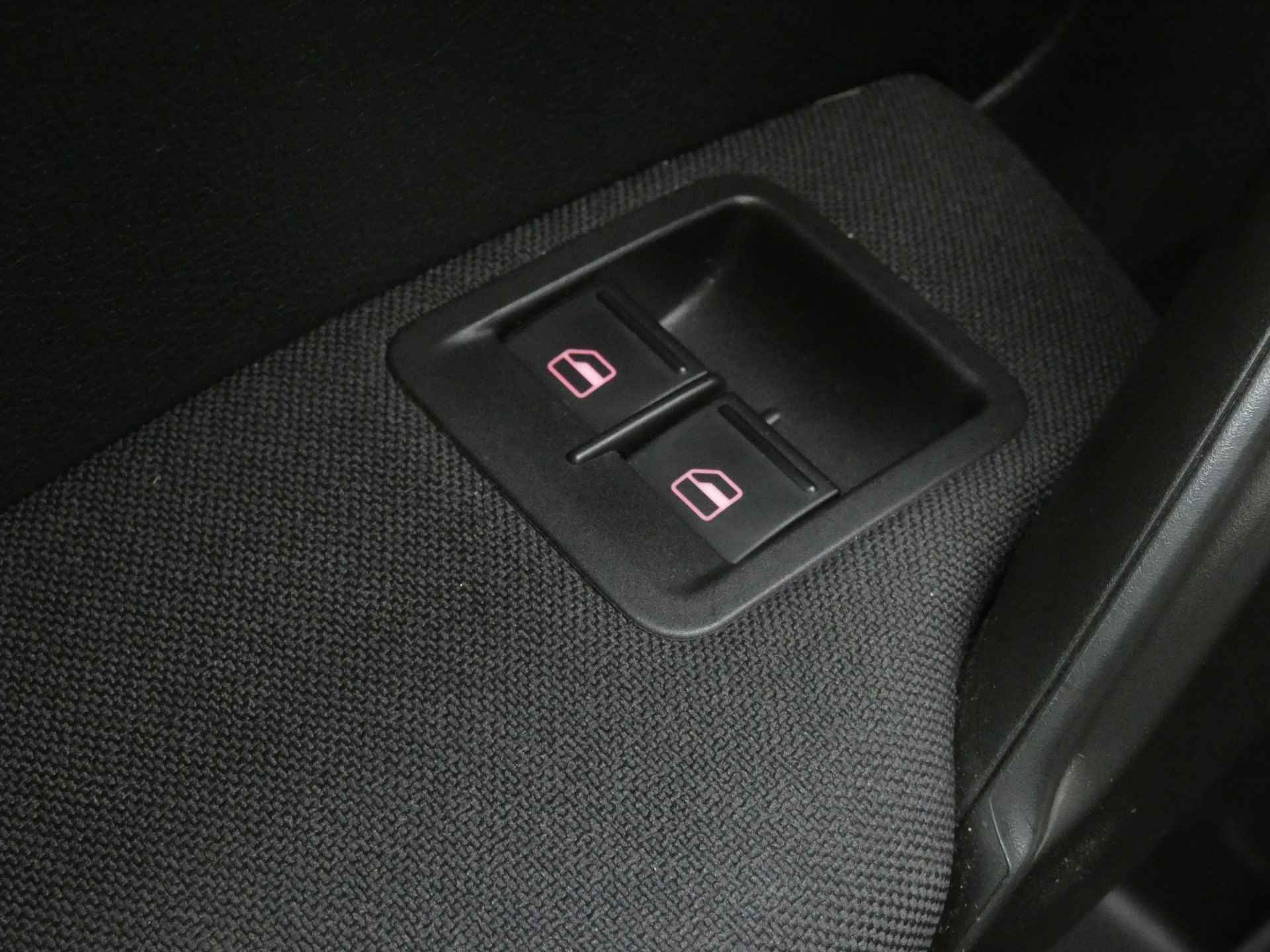 Volkswagen Caddy Maxi ABT e-Line | Volledig elektrisch | 7-zits | LED | Navigatie | Uniek! - 30/50