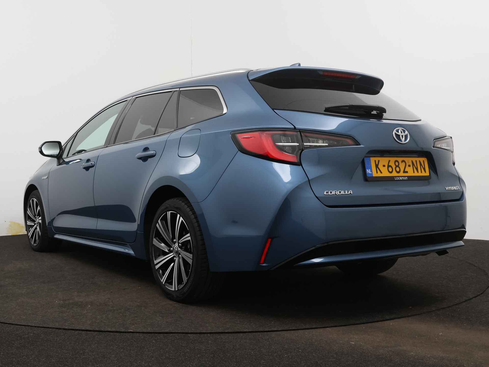 Toyota Corolla Touring Sports 1.8 Hybrid Dynamic | Adaptive Cruise Control | Road Sign Assist | LM velgen | Stoelverwarming | Draadloze telefoonalder | - 18/43