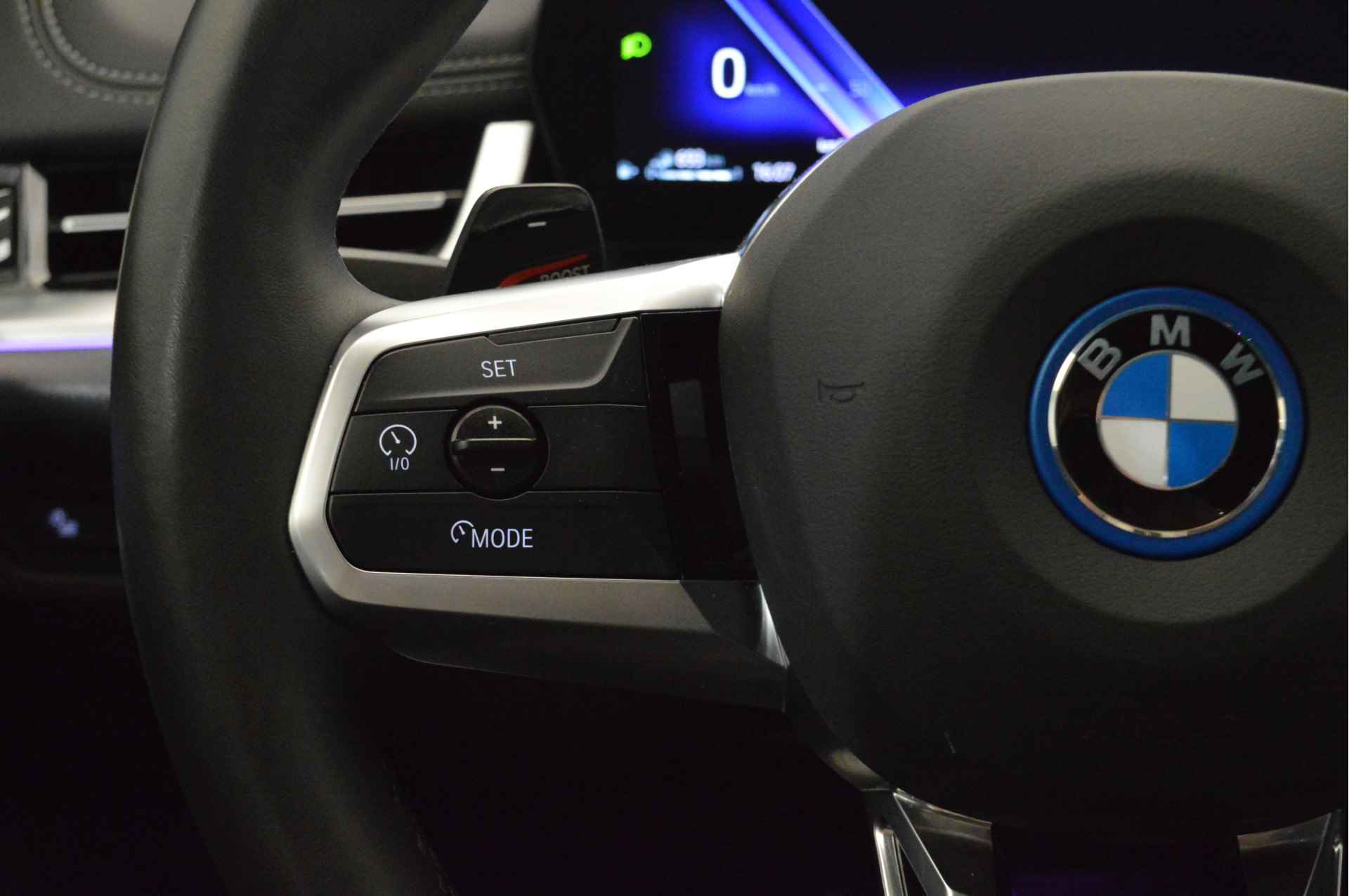BMW X1 xDrive30e High Executive M Sport Automaat / Sportstoelen / Stoelverwarming /  Adaptief M Onderstel / Adaptieve LED / Head-Up / Live Cockpit Professional / Parking Assistant Plus - 10/22