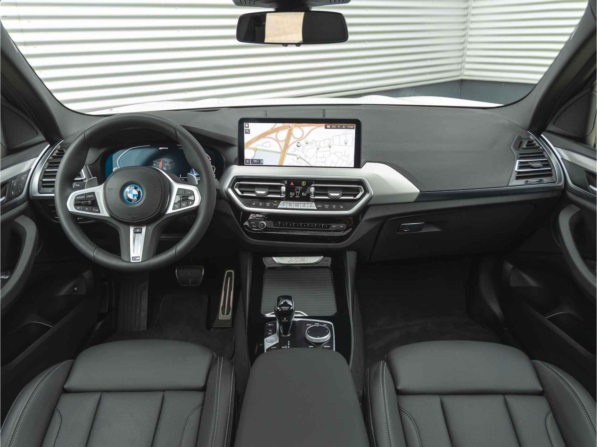 BMW X3 xDrive30e M-Sport - Pano - Trekhaak - Memoryzetel - Head-up - Stuurwiel verwarmd - 15/37