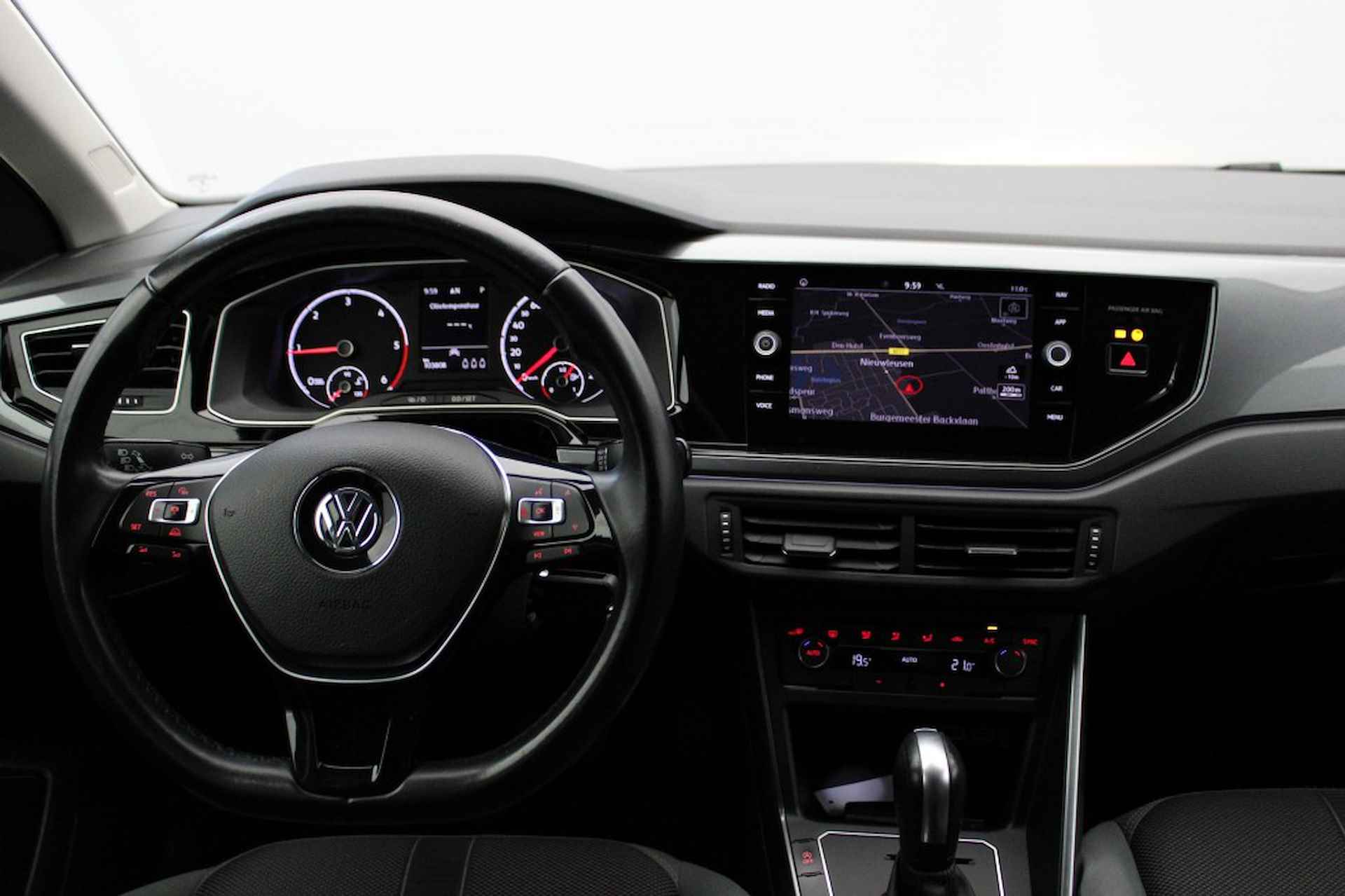 VOLKSWAGEN Polo 1.6 TDI Automaat R-Line Business - CarPlay - 4/30