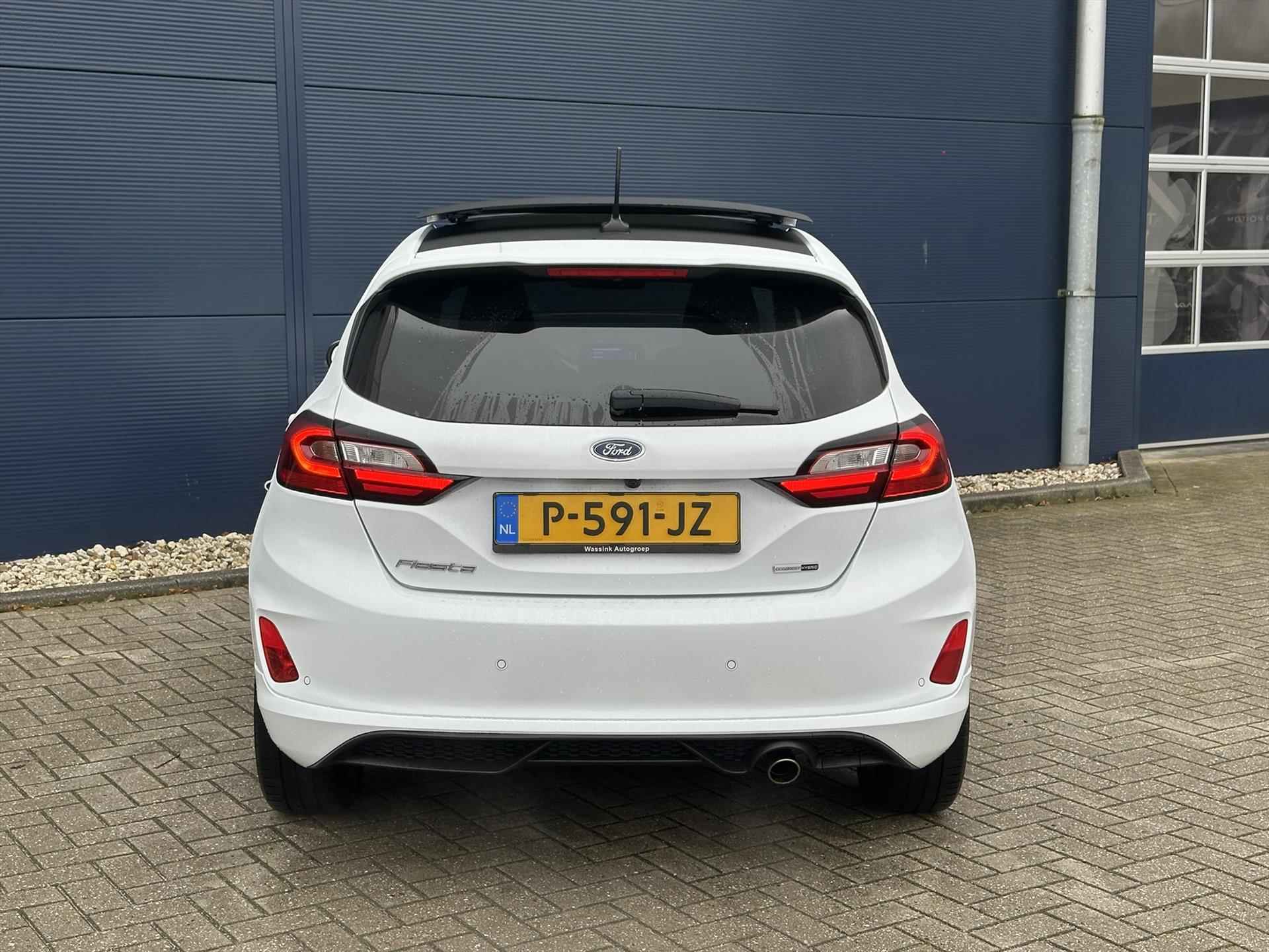 FORD Fiesta 1.0 EcoBoost Hybrid 125pk ST-Line X Automaat | B&O Audio | Navigatie | Camera | Panoramadak | - 3/44