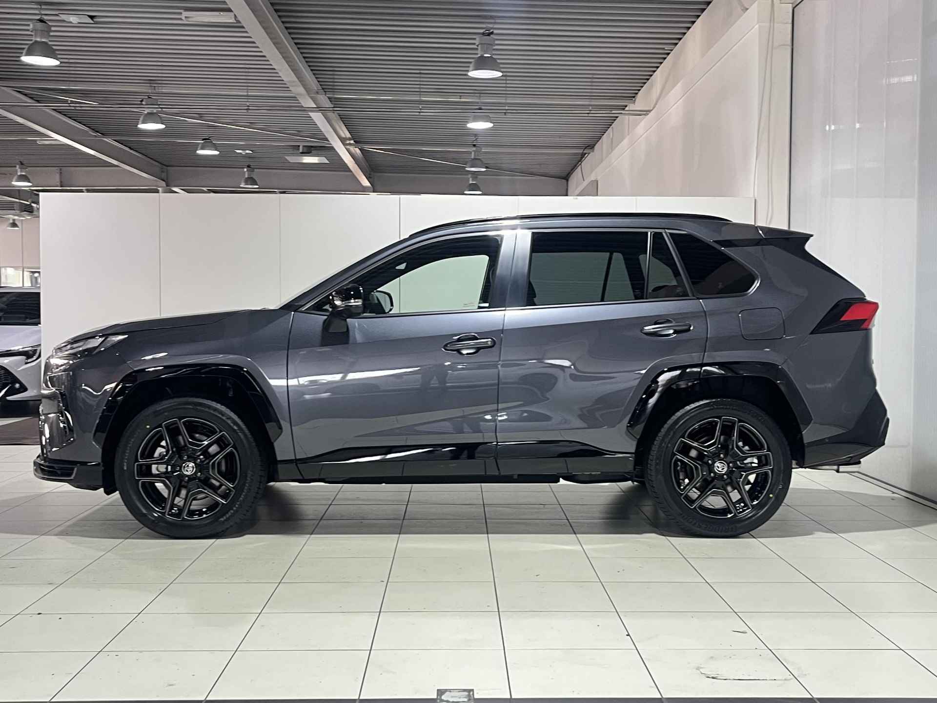 Toyota RAV4 2.5 Plug-in Hybrid AWD GR SPORT - 9/47