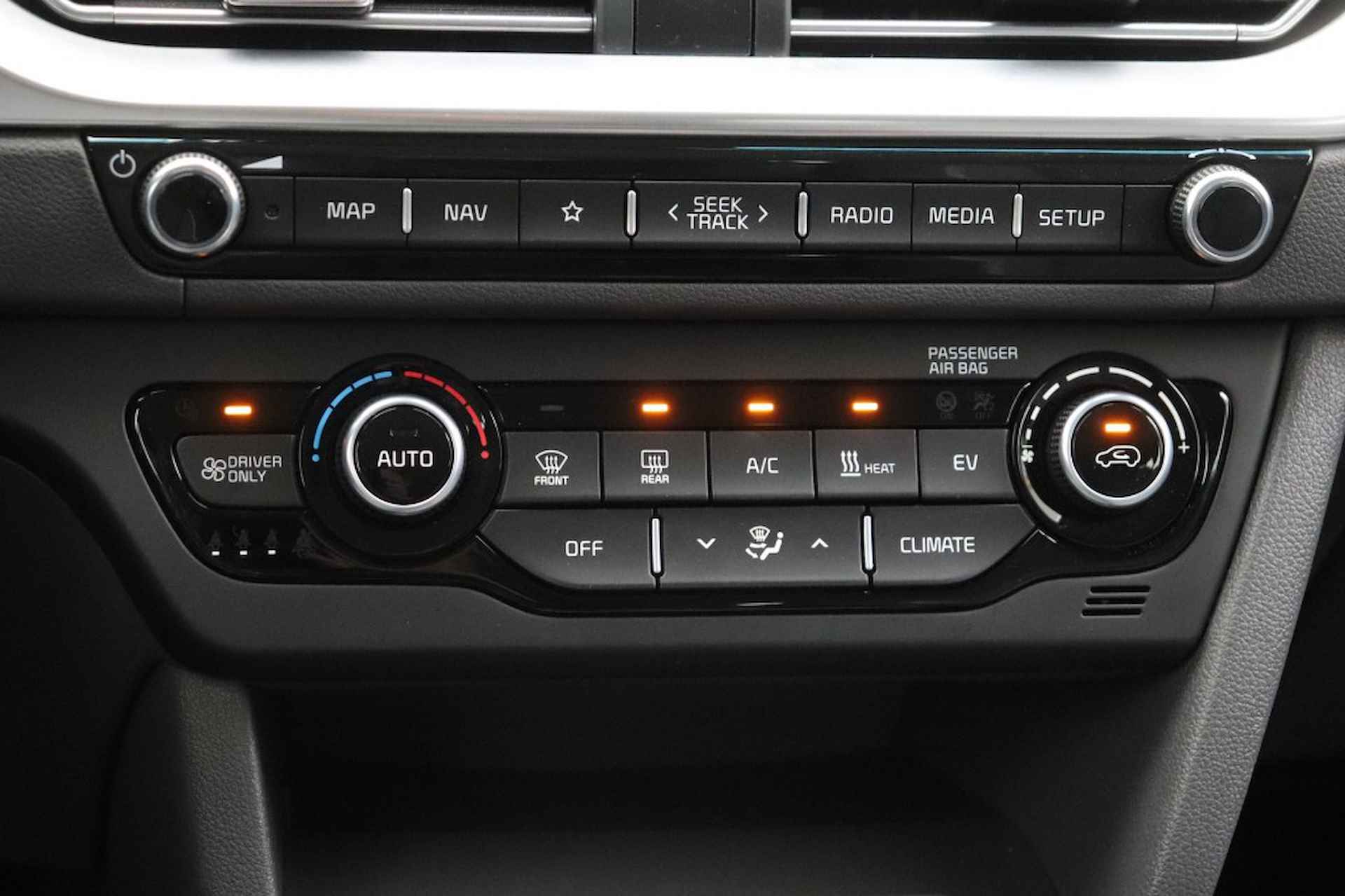 KIA E-niro DynamicLine - Carplay, Camera - 18/28