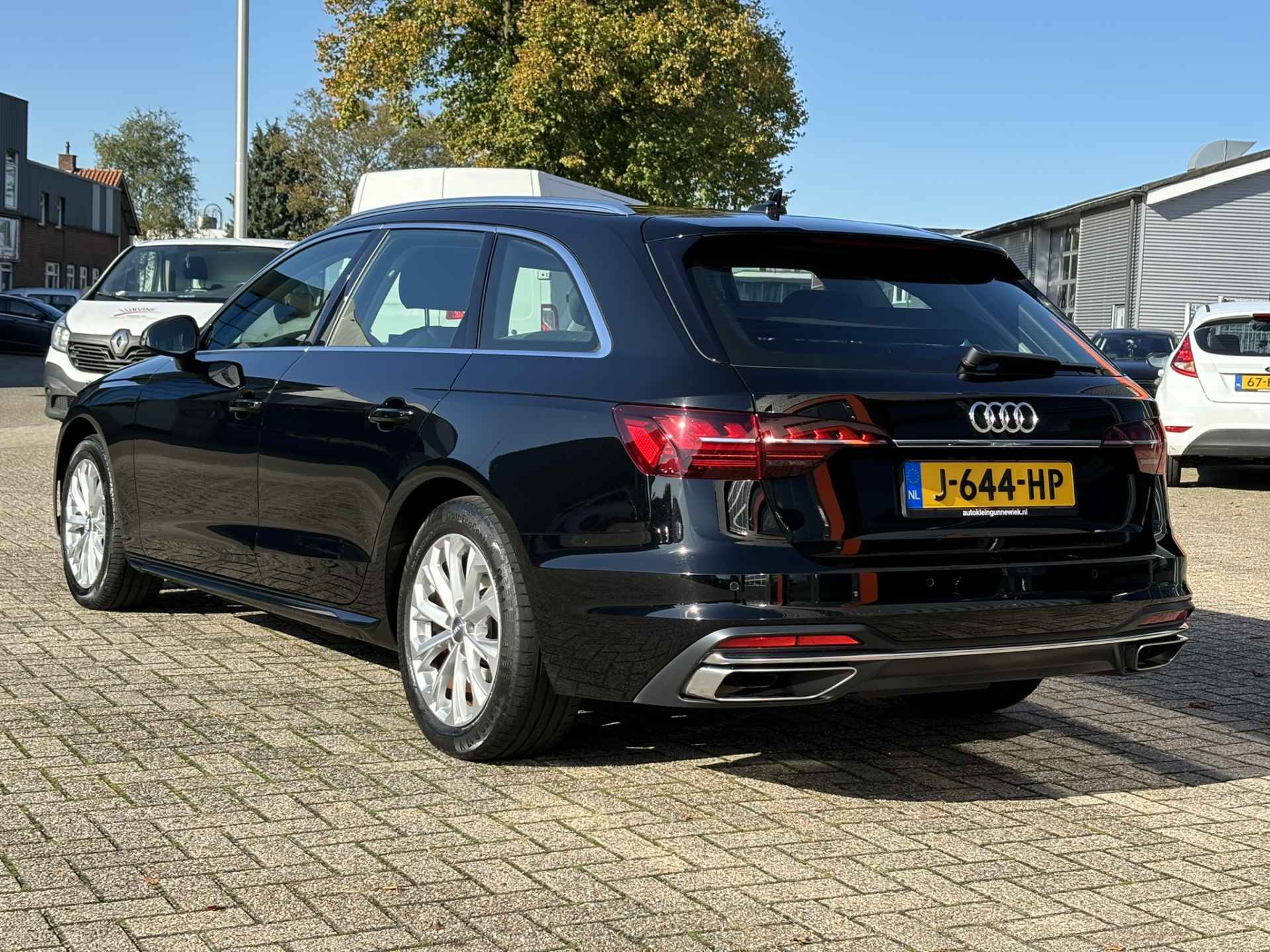 Audi A4 Avant 35 TFSI Launch edition Business / Trekhaak / NL Auto / 1ste eigenaar / - 7/32