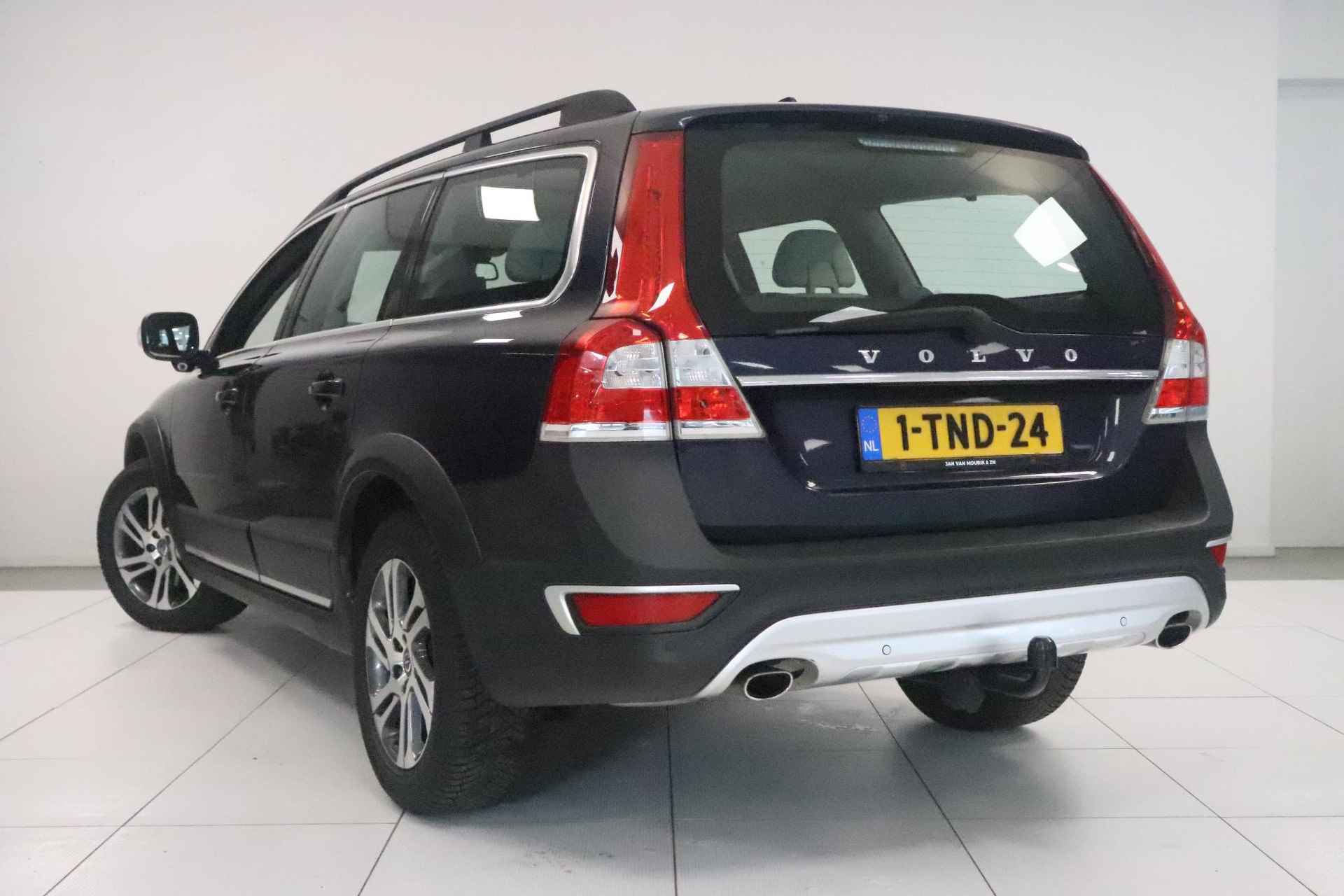 Volvo XC70 2.0 T5 FWD Nordic+ Automaat  | Trekhaak | Winter Line | Leder | - 10/35