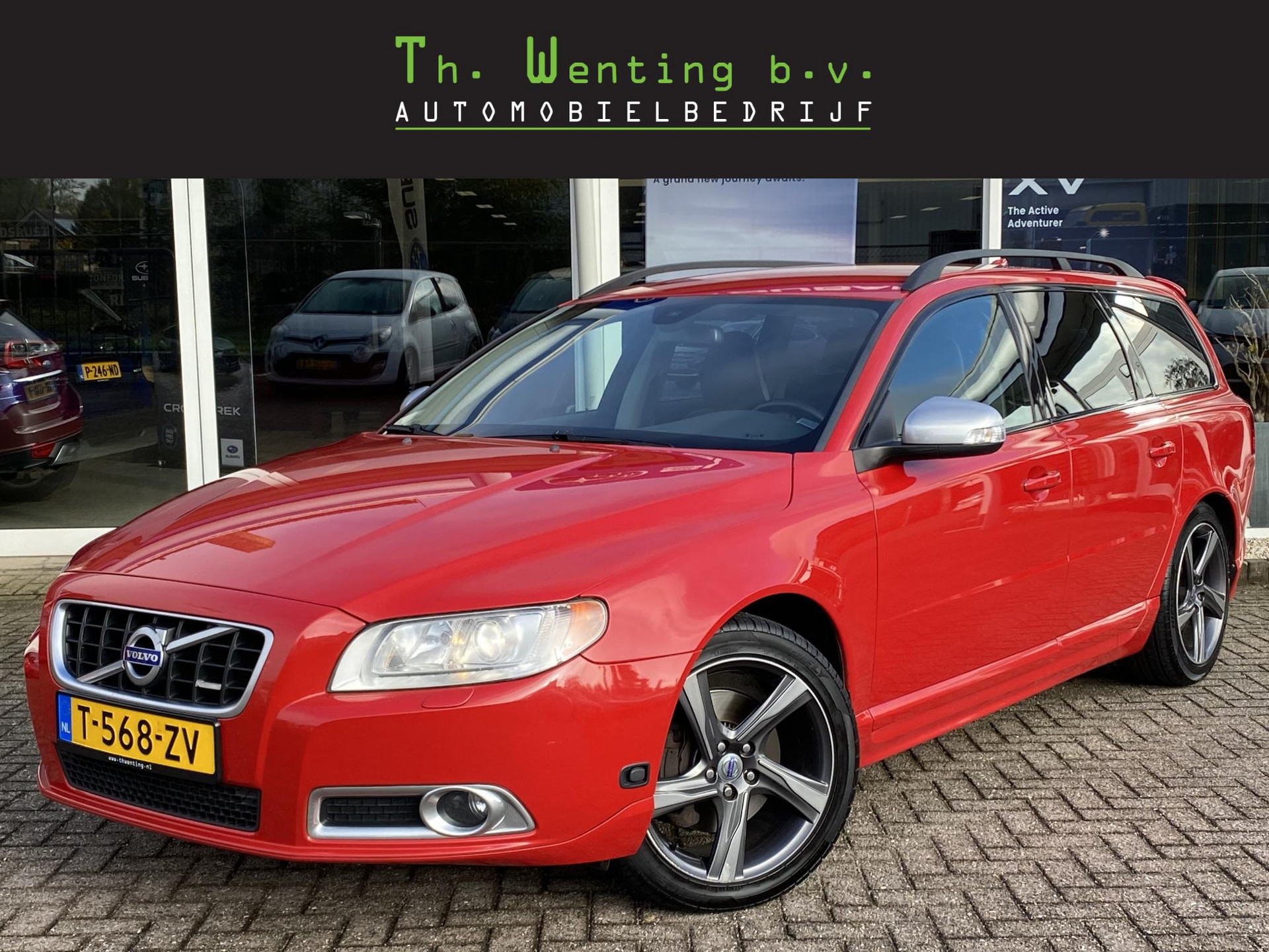 Volvo V70 2.5T Summum | Stoelverwarming voor + achter | parkeersensoren achter | Lederen interieur | Cruise control | Trekhaak afneembaar |