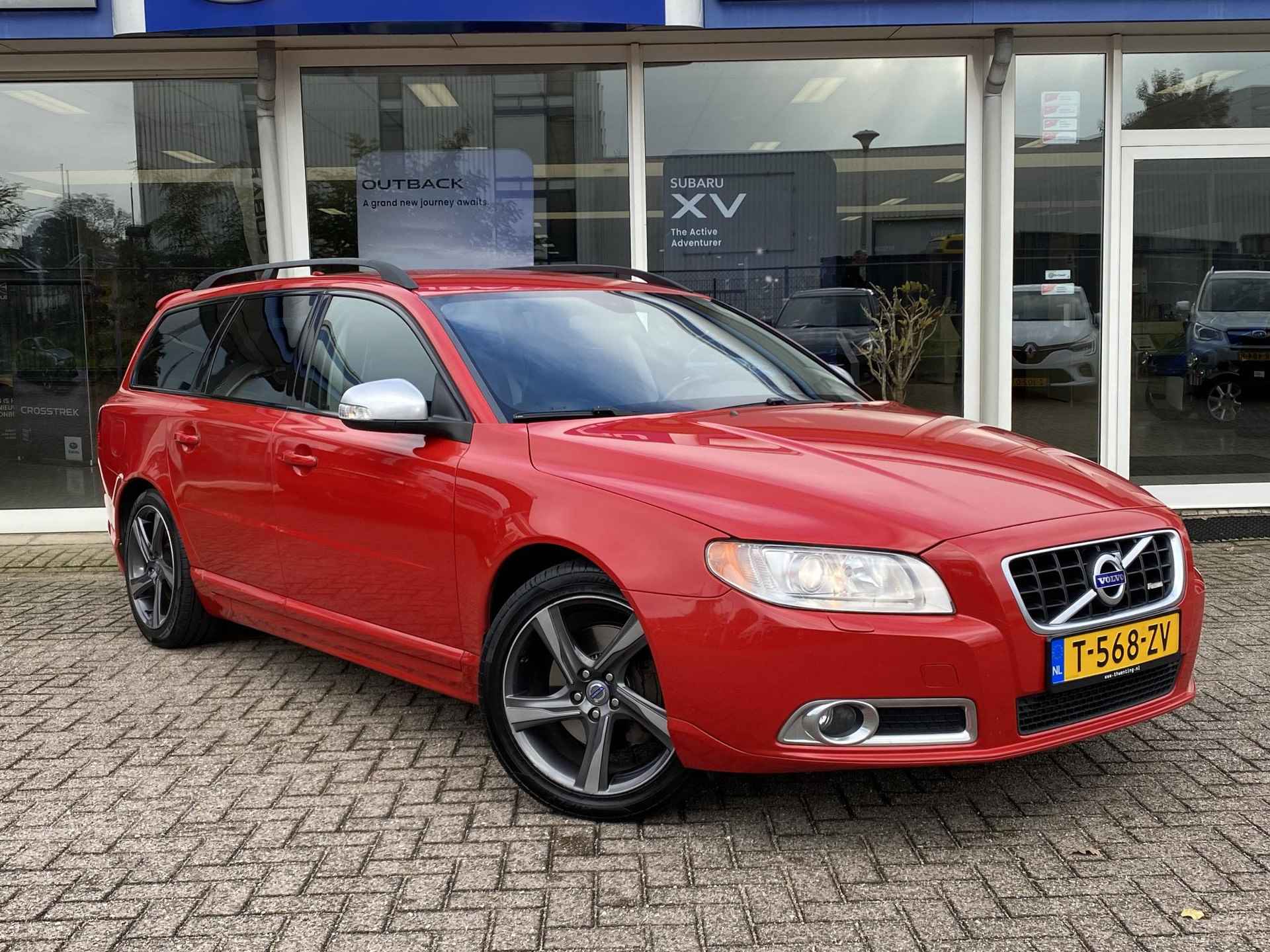 Volvo V70 2.5T Summum | Stoelverwarming voor + achter | parkeersensoren achter | Lederen interieur | Cruise control | Trekhaak afneembaar | - 34/34