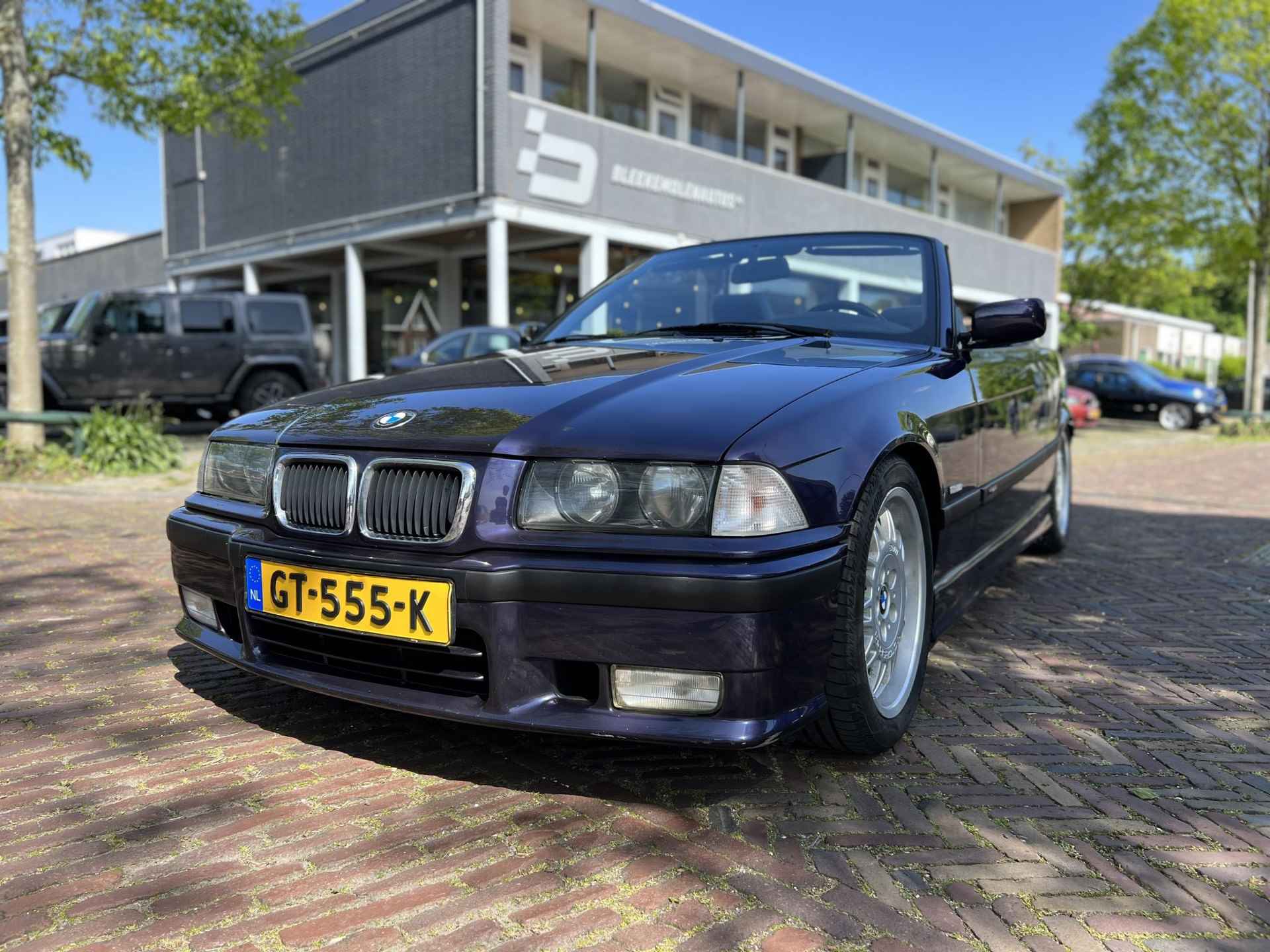 BMW 3-serie Cabrio 320i M-sport Manuel met M3 pakket - 3/17