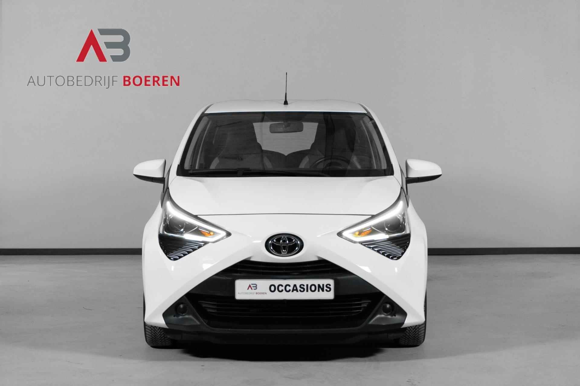 Toyota Aygo 1.0 VVT-i x-play | Airco | Achteruitrijcamera | Rijklaarprijs - 3/25